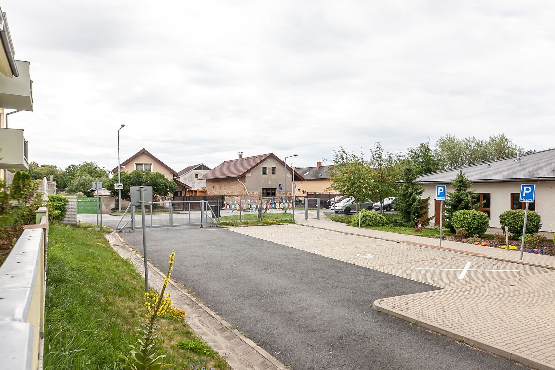 Predaj bytu 4-izbový 116 m², Břežany II, Středočeský kraj Predaj bytu 4-izbový 116 m², Břežany II, Středočeský kraj