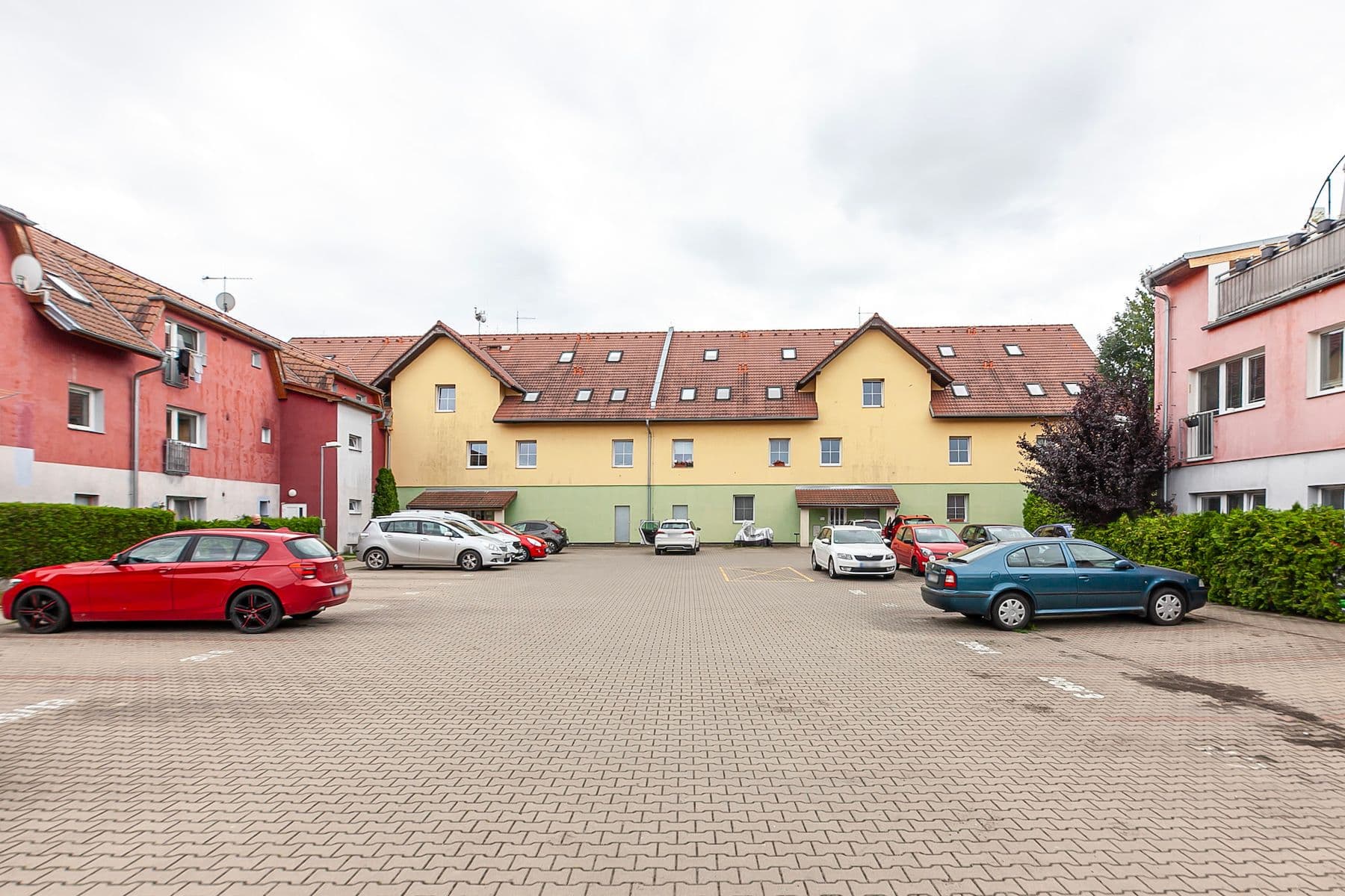 Predaj bytu 4-izbový 116 m², Břežany II, Středočeský kraj Predaj bytu 4-izbový 116 m², Břežany II, Středočeský kraj