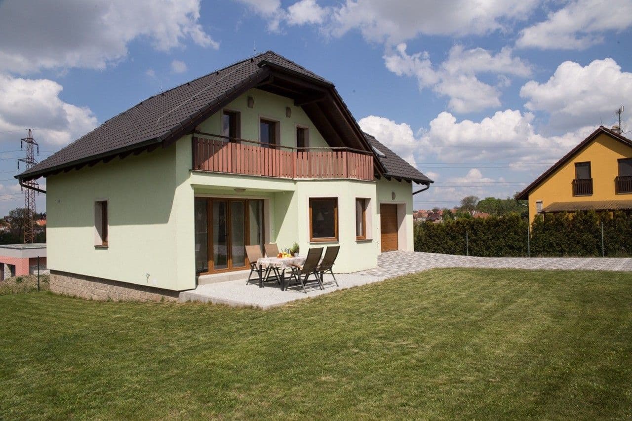 Prenájom domu 180 m², pozemek 439 m², Nad Rybníkem, Unhošť, Středočeský kraj Prenájom domu 180 m², pozemek 439 m², Nad Rybníkem, Unhošť, Středočeský kraj