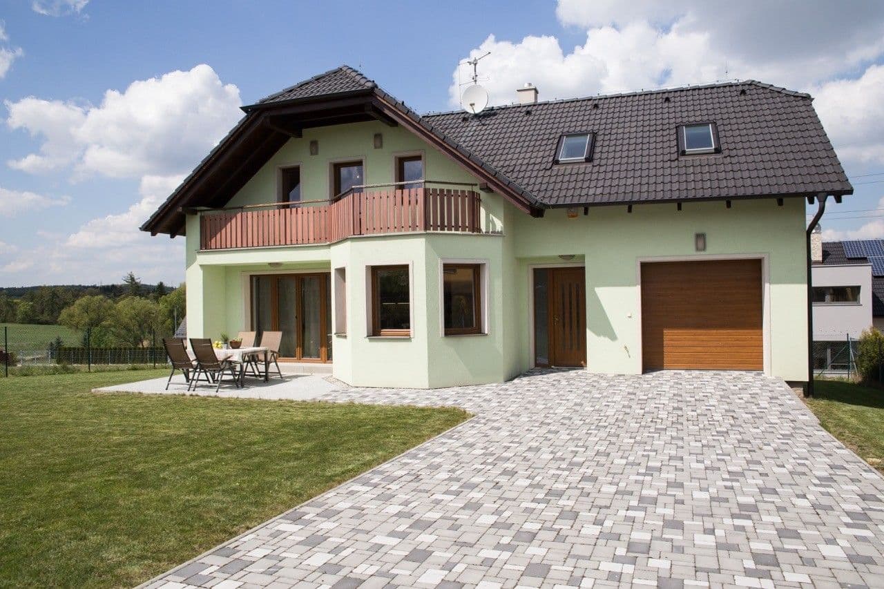Prenájom domu 180 m², pozemek 439 m², Nad Rybníkem, Unhošť, Středočeský kraj Prenájom domu 180 m², pozemek 439 m², Nad Rybníkem, Unhošť, Středočeský kraj