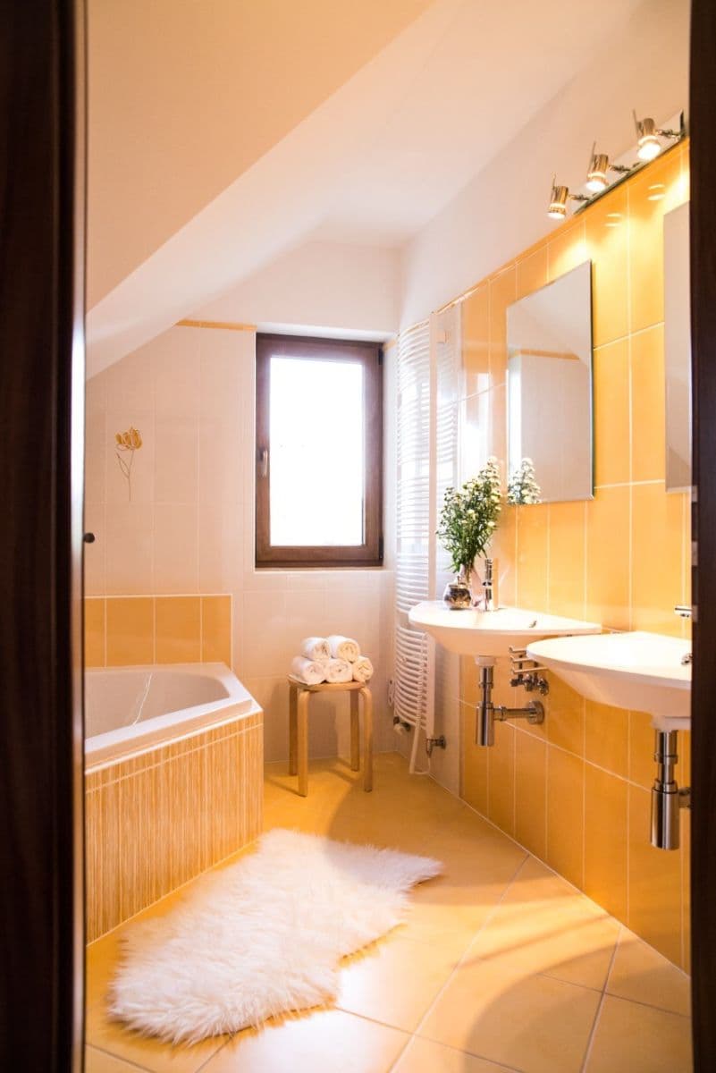 Prenájom domu 180 m², pozemek 439 m², Nad Rybníkem, Unhošť, Středočeský kraj Prenájom domu 180 m², pozemek 439 m², Nad Rybníkem, Unhošť, Středočeský kraj