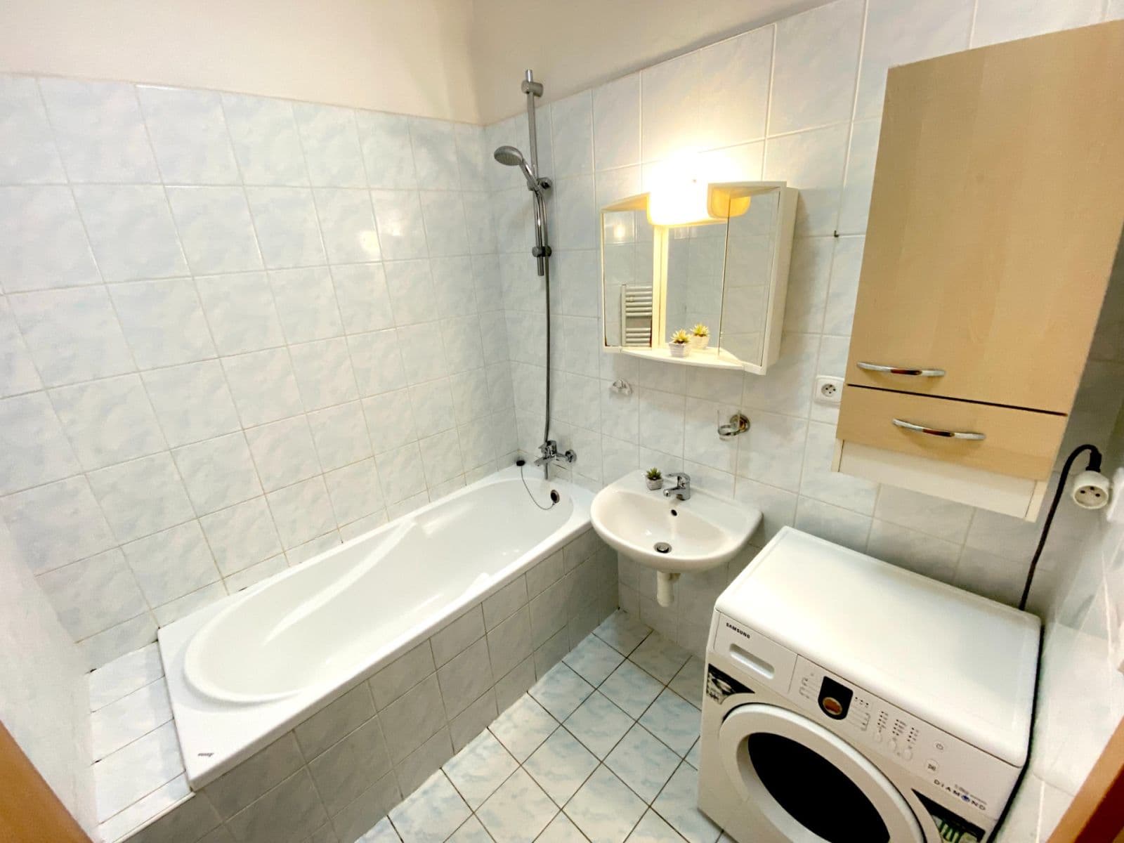 Predaj bytu 3-izbový 58 m², Vladycká, Praha, Praha Predaj bytu 3-izbový 58 m², Vladycká, Praha, Praha