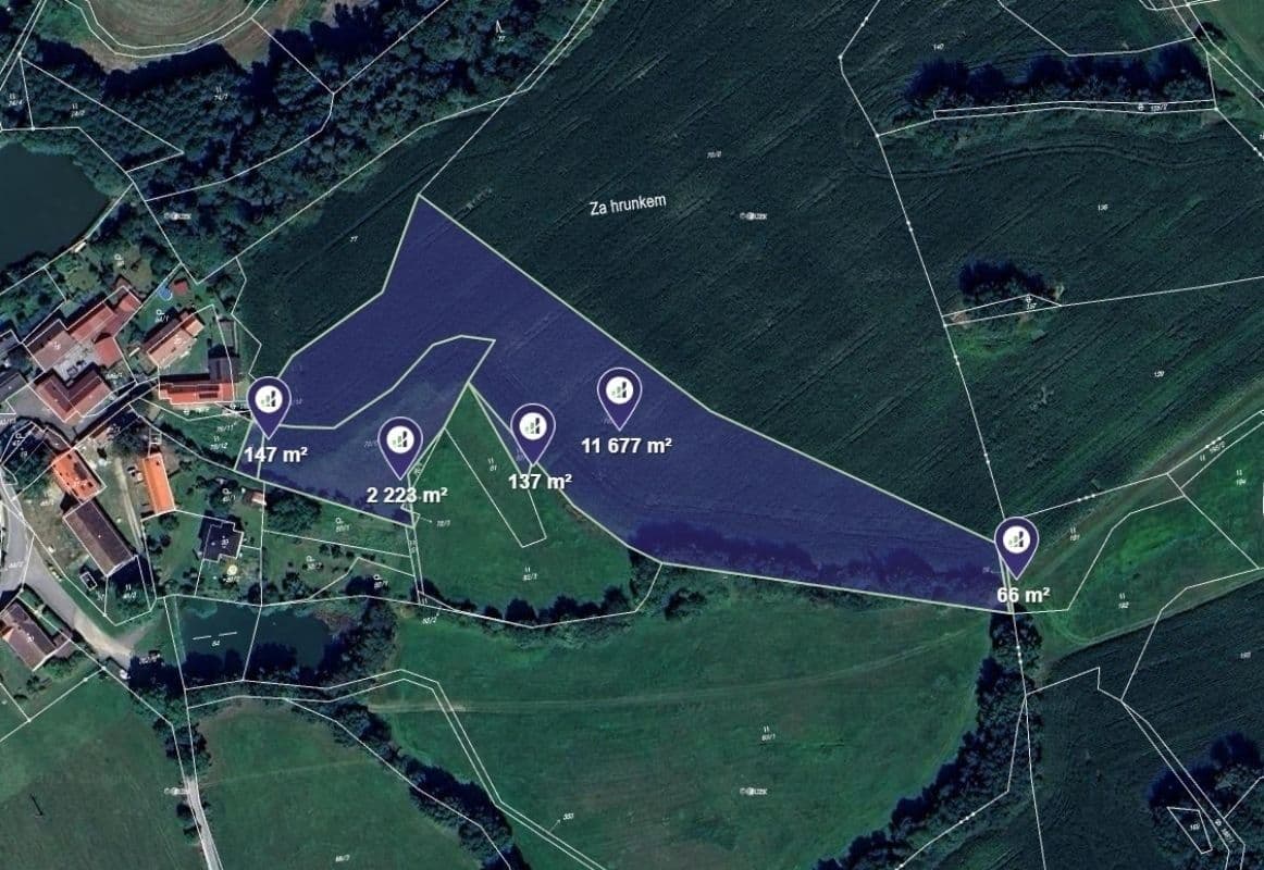 Predaj pozemku 11.585 m², Hrazany, Jihočeský kraj Predaj pozemku 11.585 m², Hrazany, Jihočeský kraj