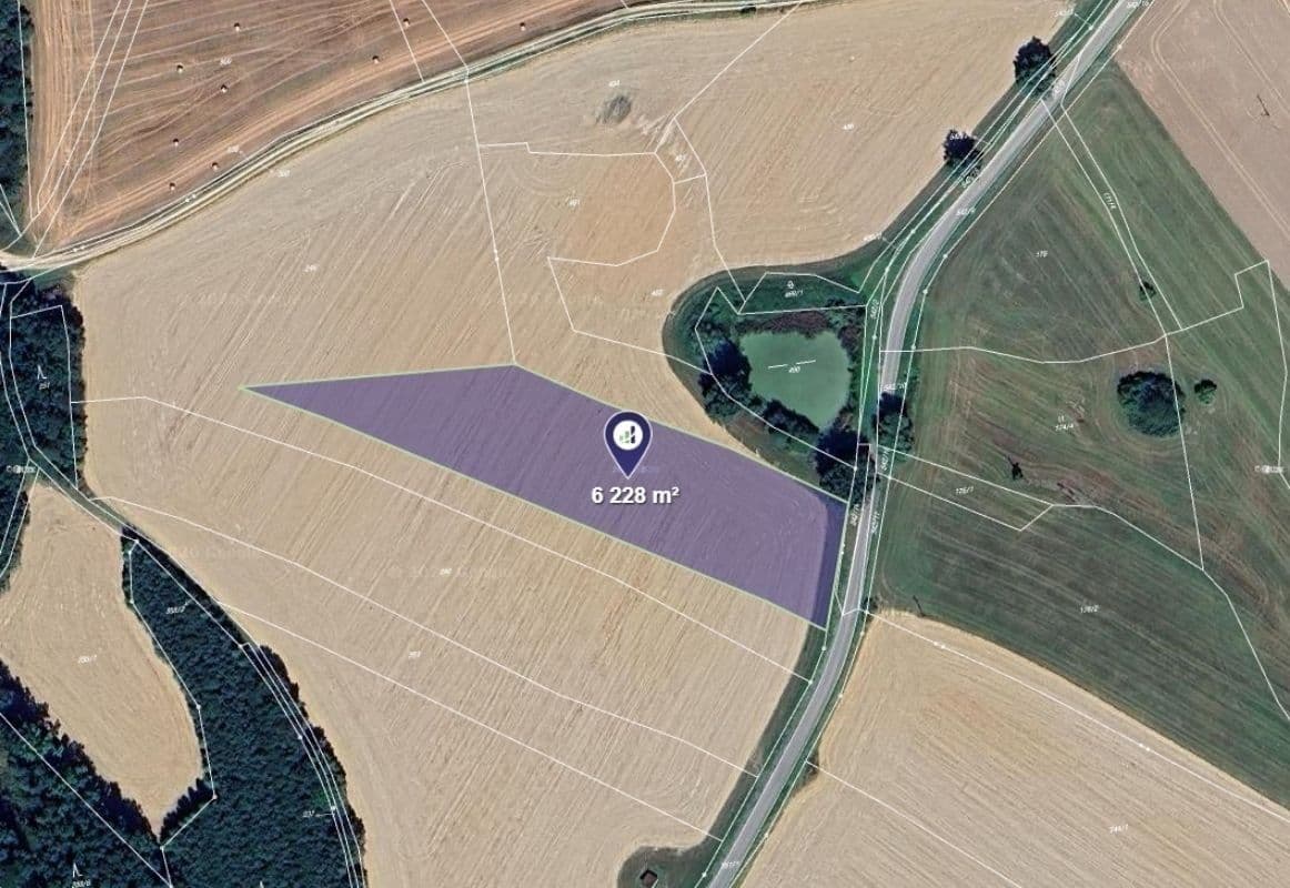 Predaj pozemku 11.585 m², Hrazany, Jihočeský kraj Predaj pozemku 11.585 m², Hrazany, Jihočeský kraj