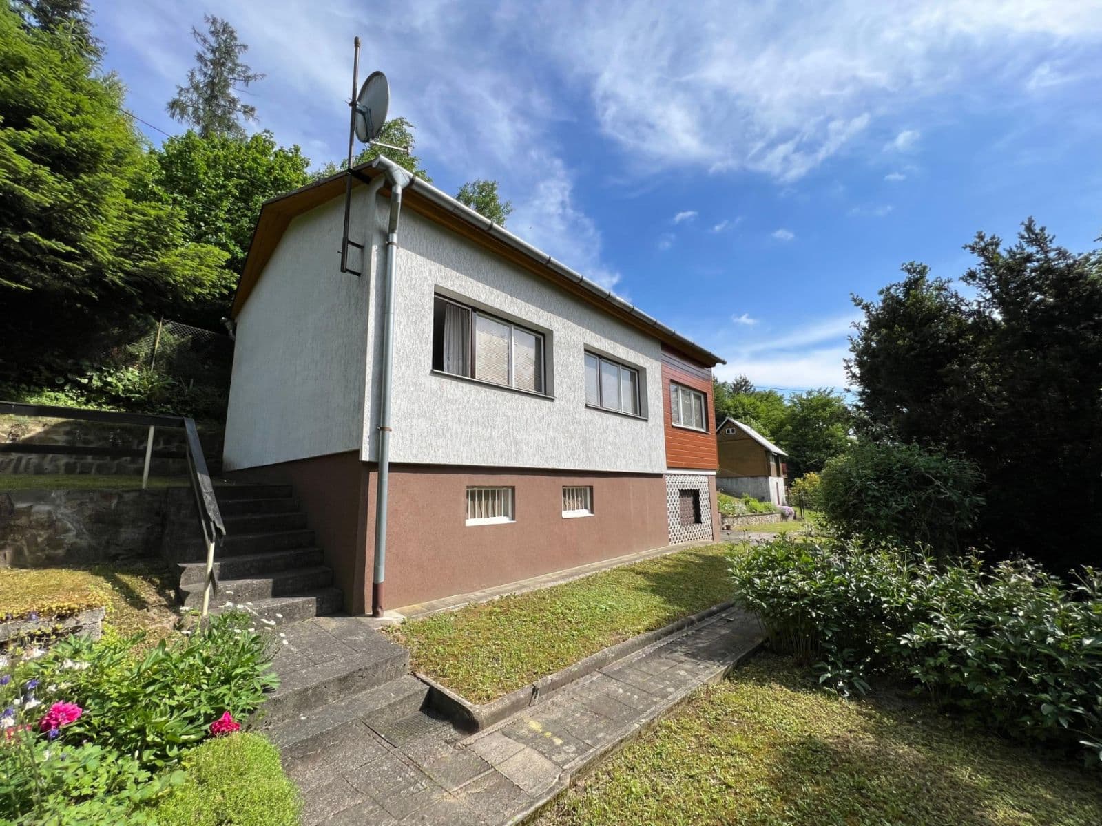 Predaj rekreačného objektu 60 m², pozemek 1.131 m², Horní Lhota, Moravskoslezský kraj Predaj rekreačného objektu 60 m², pozemek 1.131 m², Horní Lhota, Moravskoslezský kraj