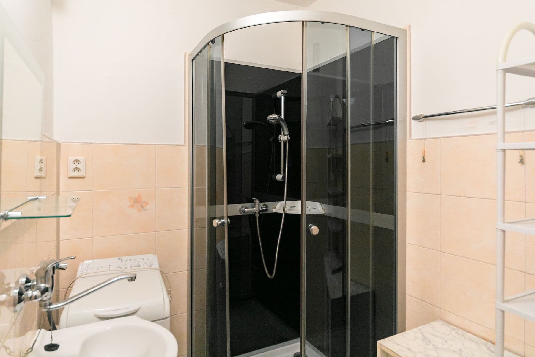 Predaj bytu 2-izbový 48 m², Na Průhoně, Velvary, Středočeský kraj Predaj bytu 2-izbový 48 m², Na Průhoně, Velvary, Středočeský kraj