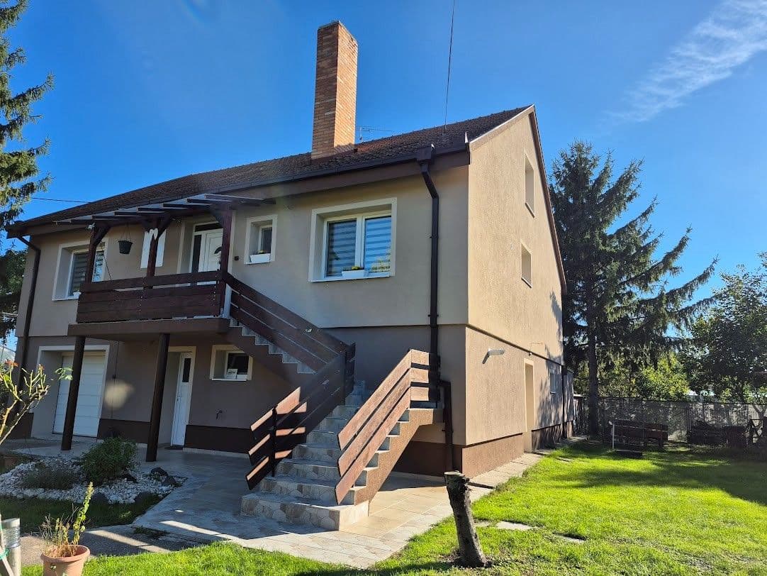 Predaj domu 320 m², pozemek 1.303 m², Ňárad, Trnavský kraj Predaj domu 320 m², pozemek 1.303 m², Ňárad, Trnavský kraj