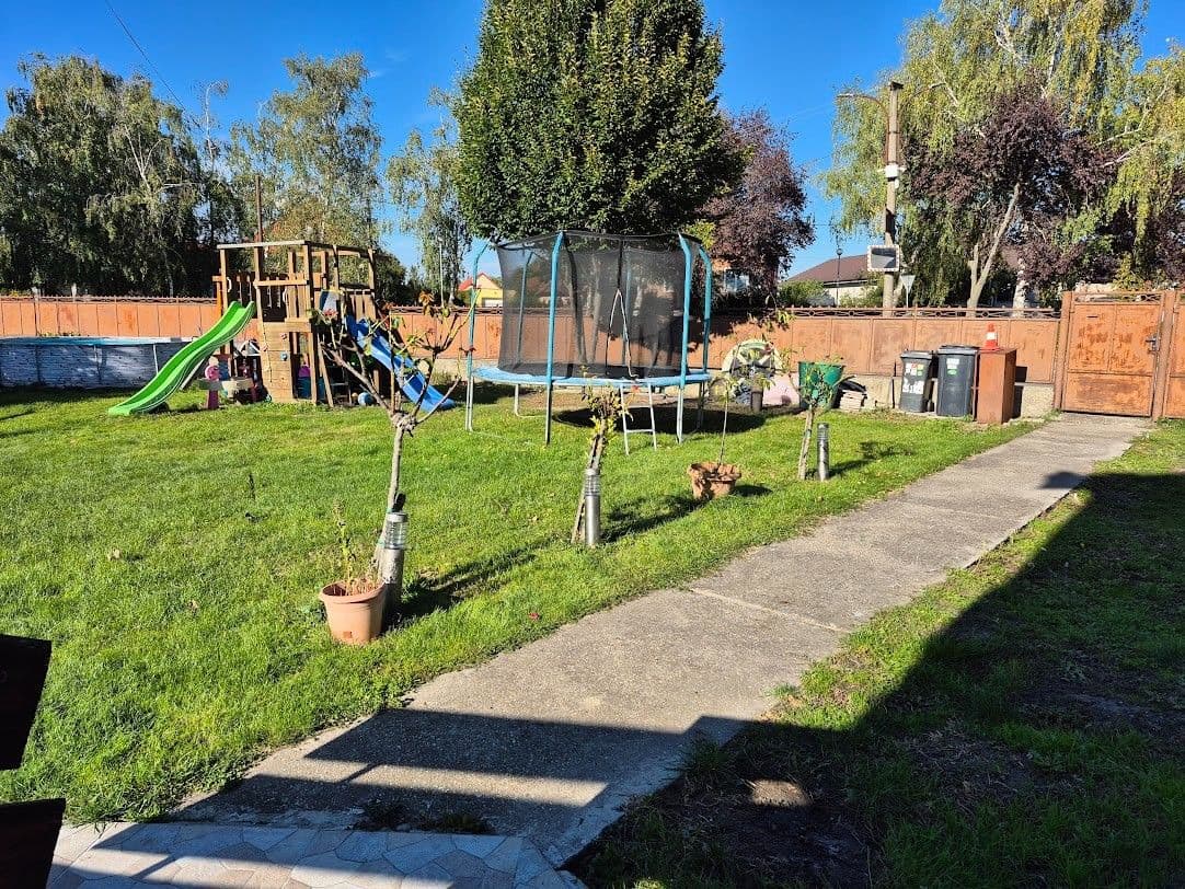 Predaj domu 320 m², pozemek 1.303 m², Ňárad, Trnavský kraj Predaj domu 320 m², pozemek 1.303 m², Ňárad, Trnavský kraj