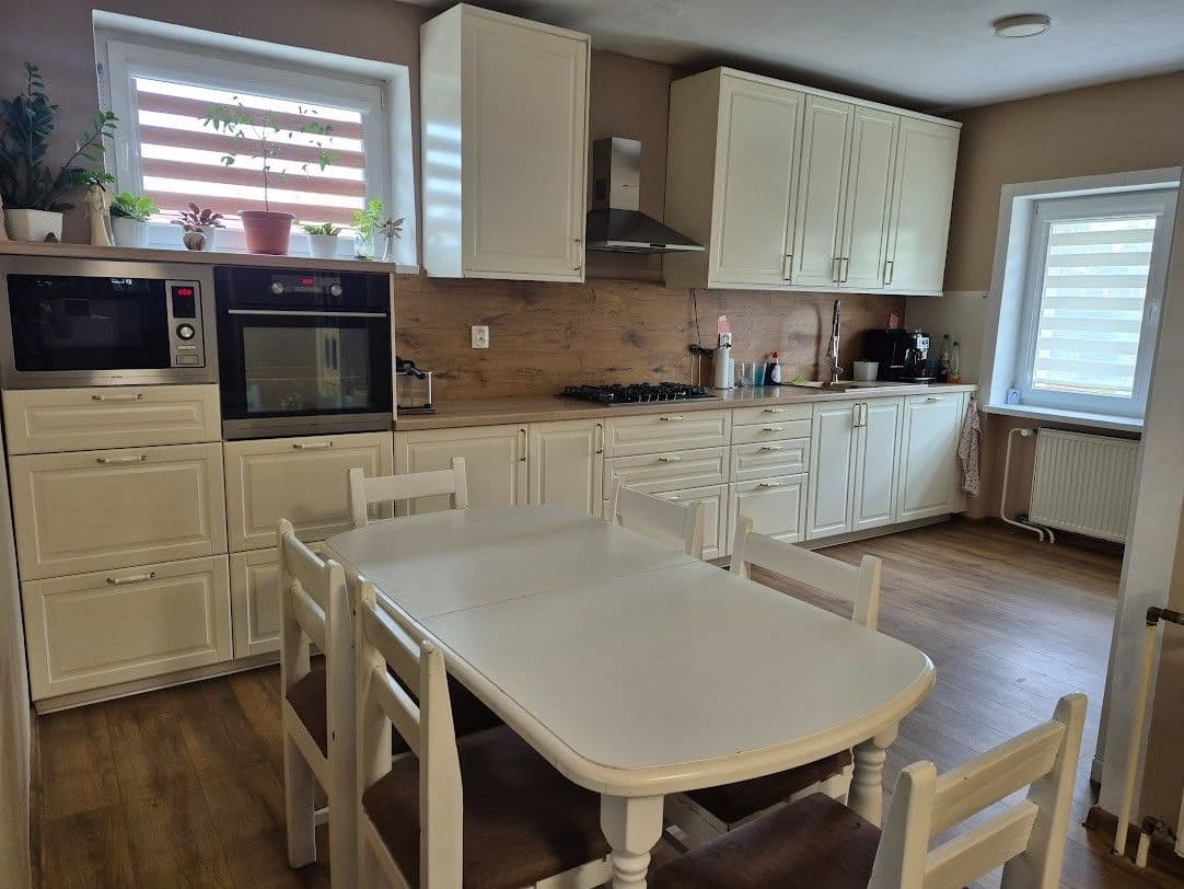 Predaj domu 320 m², pozemek 1.303 m², Ňárad, Trnavský kraj Predaj domu 320 m², pozemek 1.303 m², Ňárad, Trnavský kraj