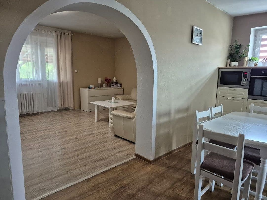Predaj domu 320 m², pozemek 1.303 m², Ňárad, Trnavský kraj Predaj domu 320 m², pozemek 1.303 m², Ňárad, Trnavský kraj