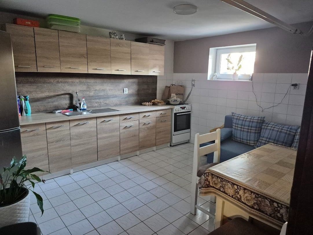 Predaj domu 320 m², pozemek 1.303 m², Ňárad, Trnavský kraj Predaj domu 320 m², pozemek 1.303 m², Ňárad, Trnavský kraj