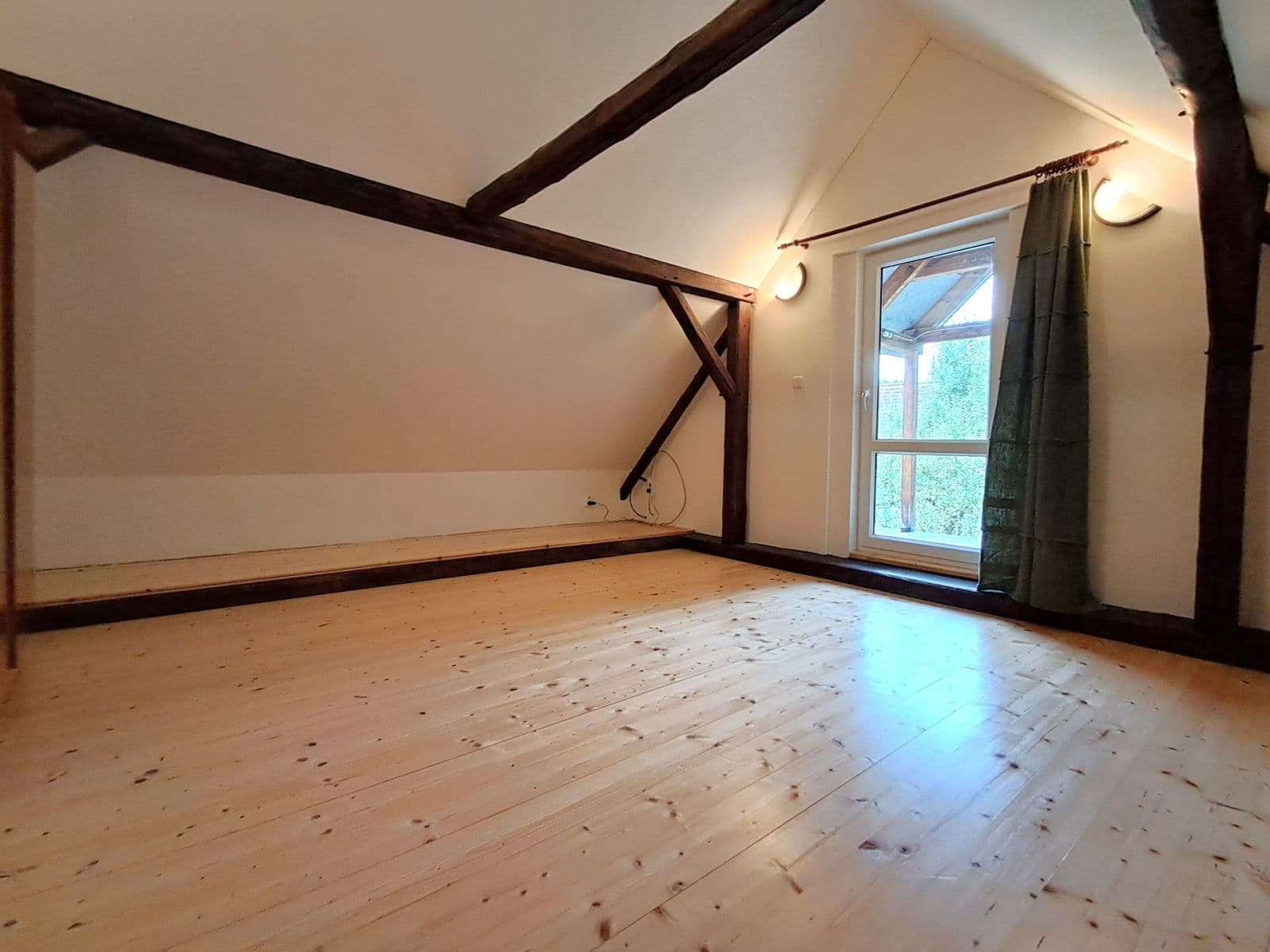 Predaj rekreačného objektu 105 m², pozemek 360 m², Vlastec, Jihočeský kraj Predaj rekreačného objektu 105 m², pozemek 360 m², Vlastec, Jihočeský kraj