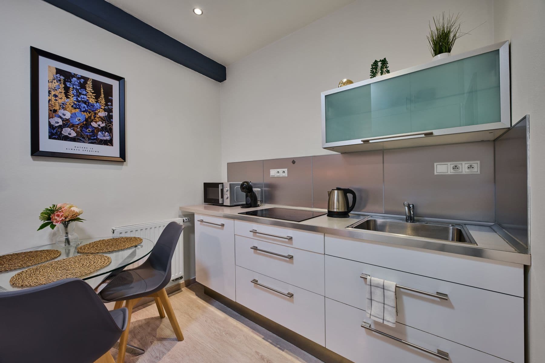 Prenájom bytu 30 m², Mostecká, Praha, Praha Prenájom bytu 30 m², Mostecká, Praha, Praha