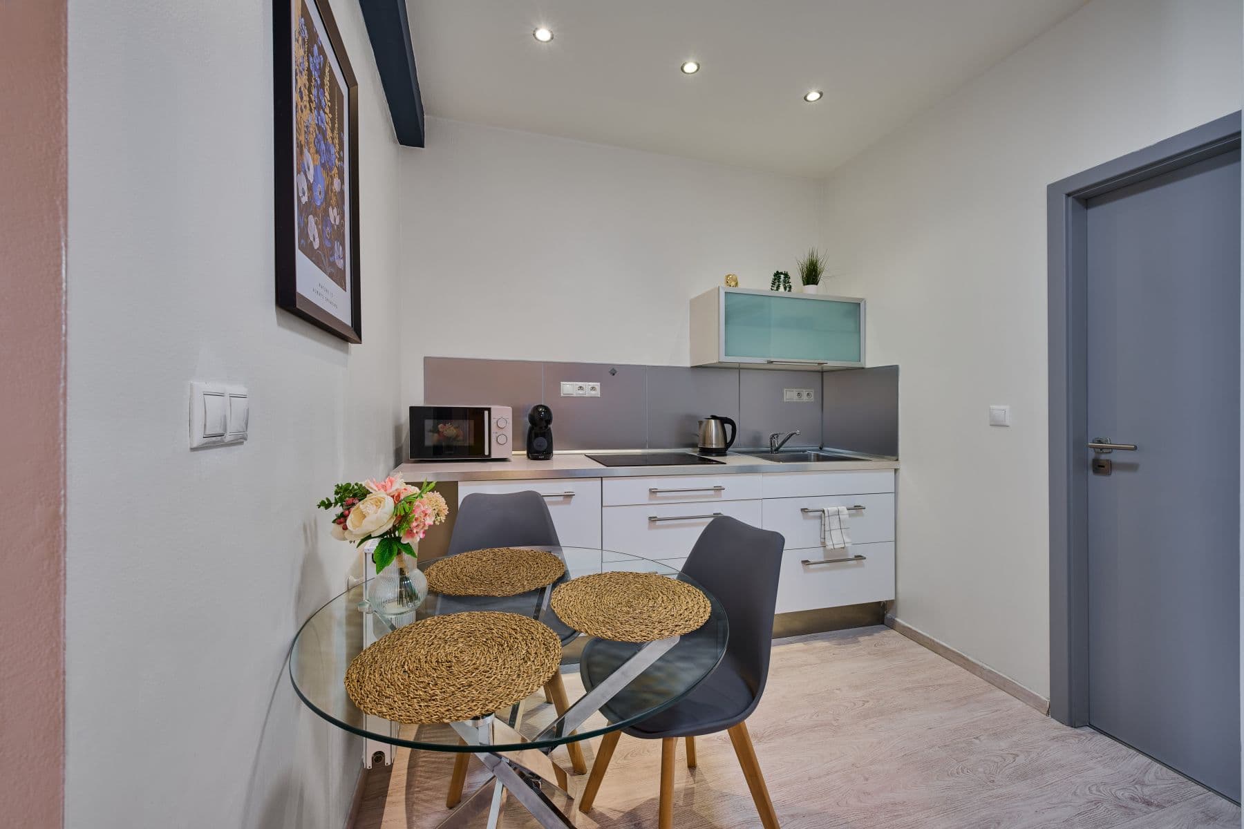 Prenájom bytu 30 m², Mostecká, Praha, Praha Prenájom bytu 30 m², Mostecká, Praha, Praha