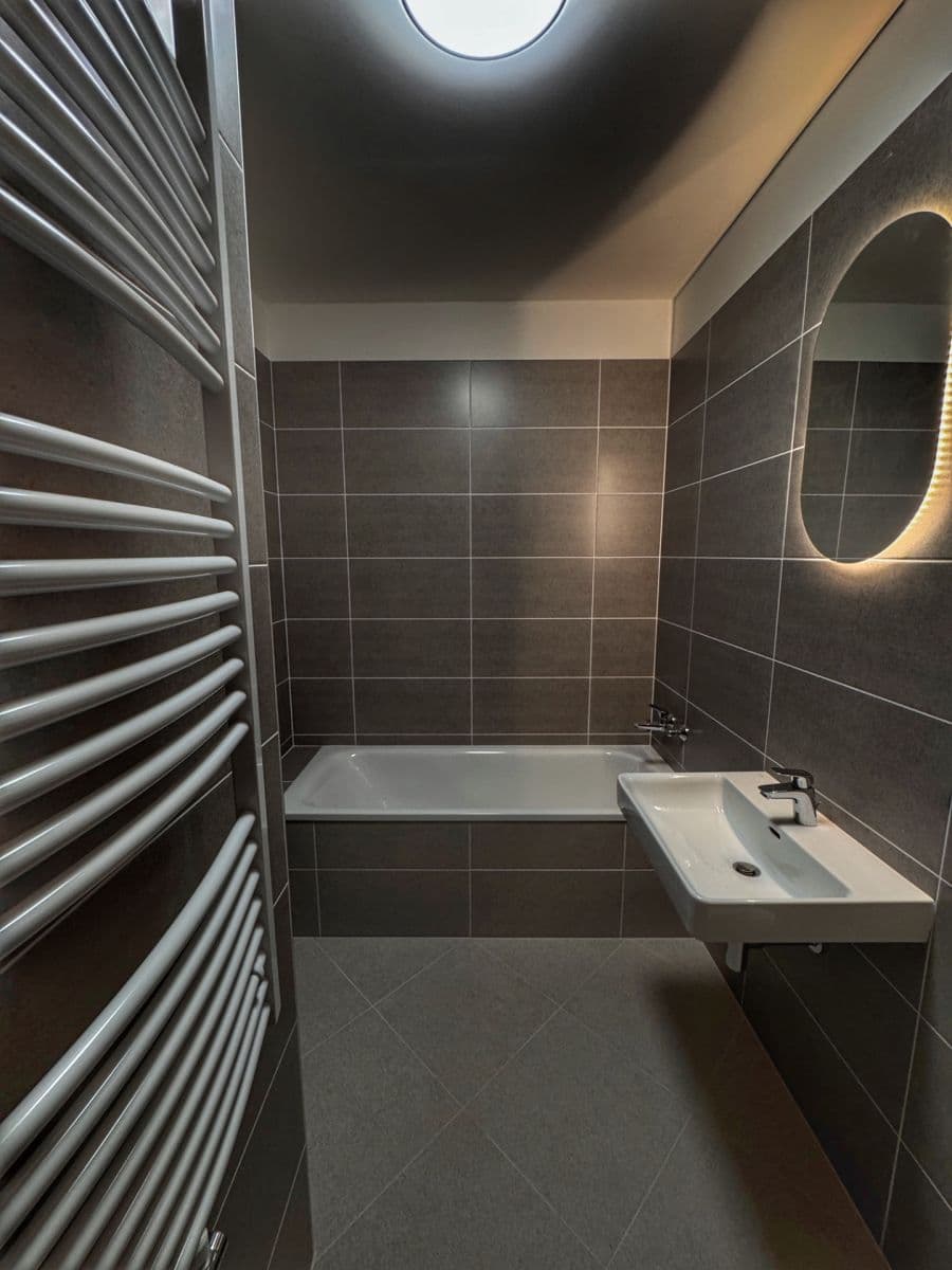 Prenájom bytu 2-izbový 56 m², Čakovická, Praha, Praha Prenájom bytu 2-izbový 56 m², Čakovická, Praha, Praha