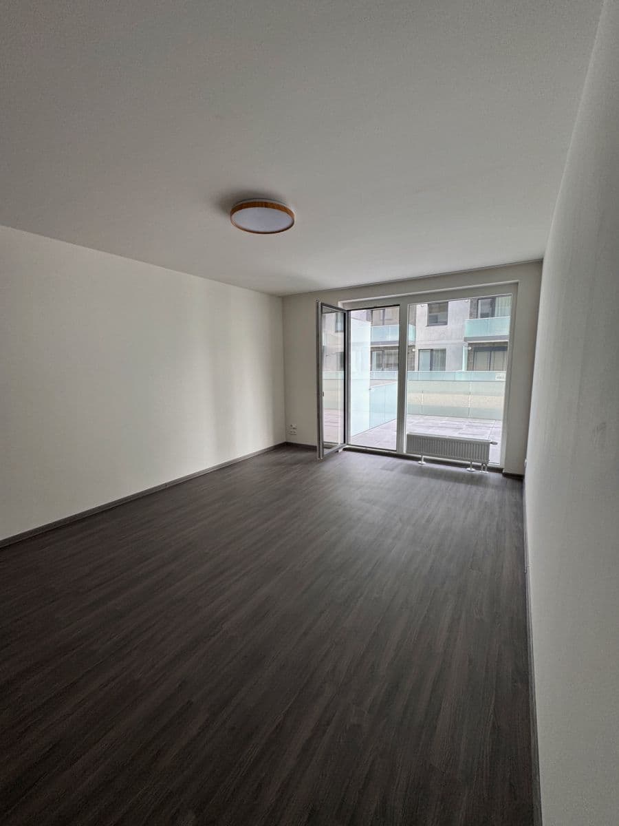 Prenájom bytu 2-izbový 56 m², Čakovická, Praha, Praha Prenájom bytu 2-izbový 56 m², Čakovická, Praha, Praha