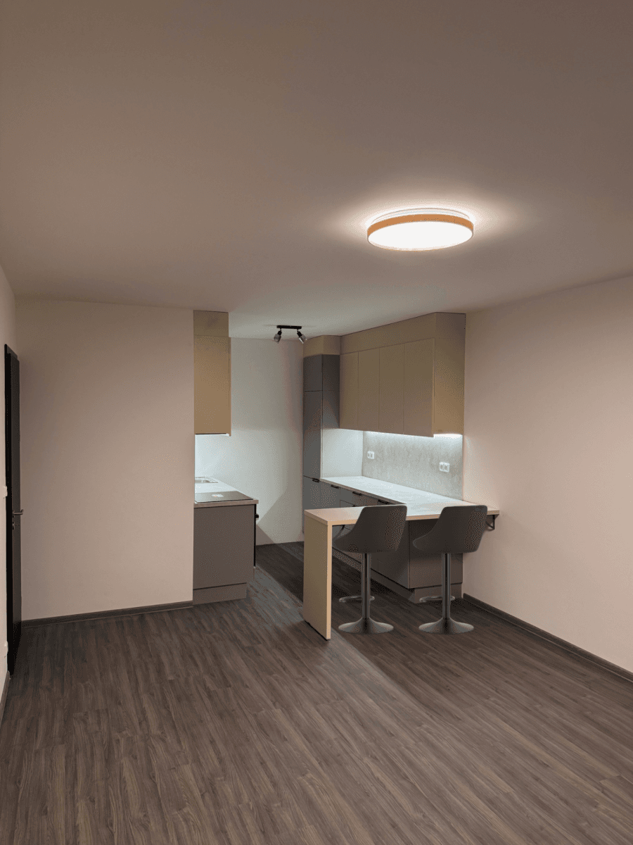 Prenájom bytu 2-izbový 56 m², Čakovická, Praha, Praha Prenájom bytu 2-izbový 56 m², Čakovická, Praha, Praha