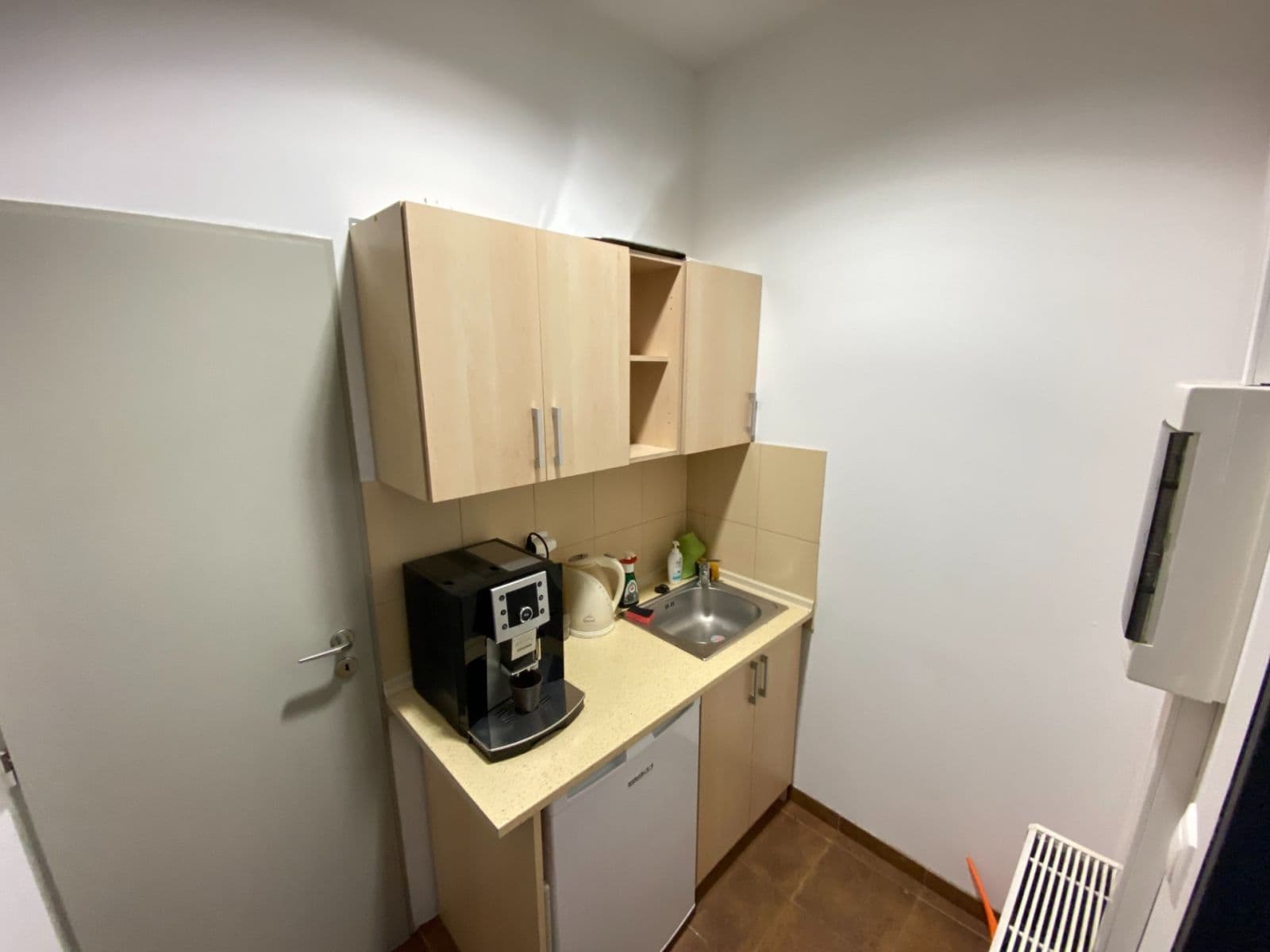 Predaj nebytového priestoru 45 m², V Přístavu, Praha, Praha Predaj nebytového priestoru 45 m², V Přístavu, Praha, Praha