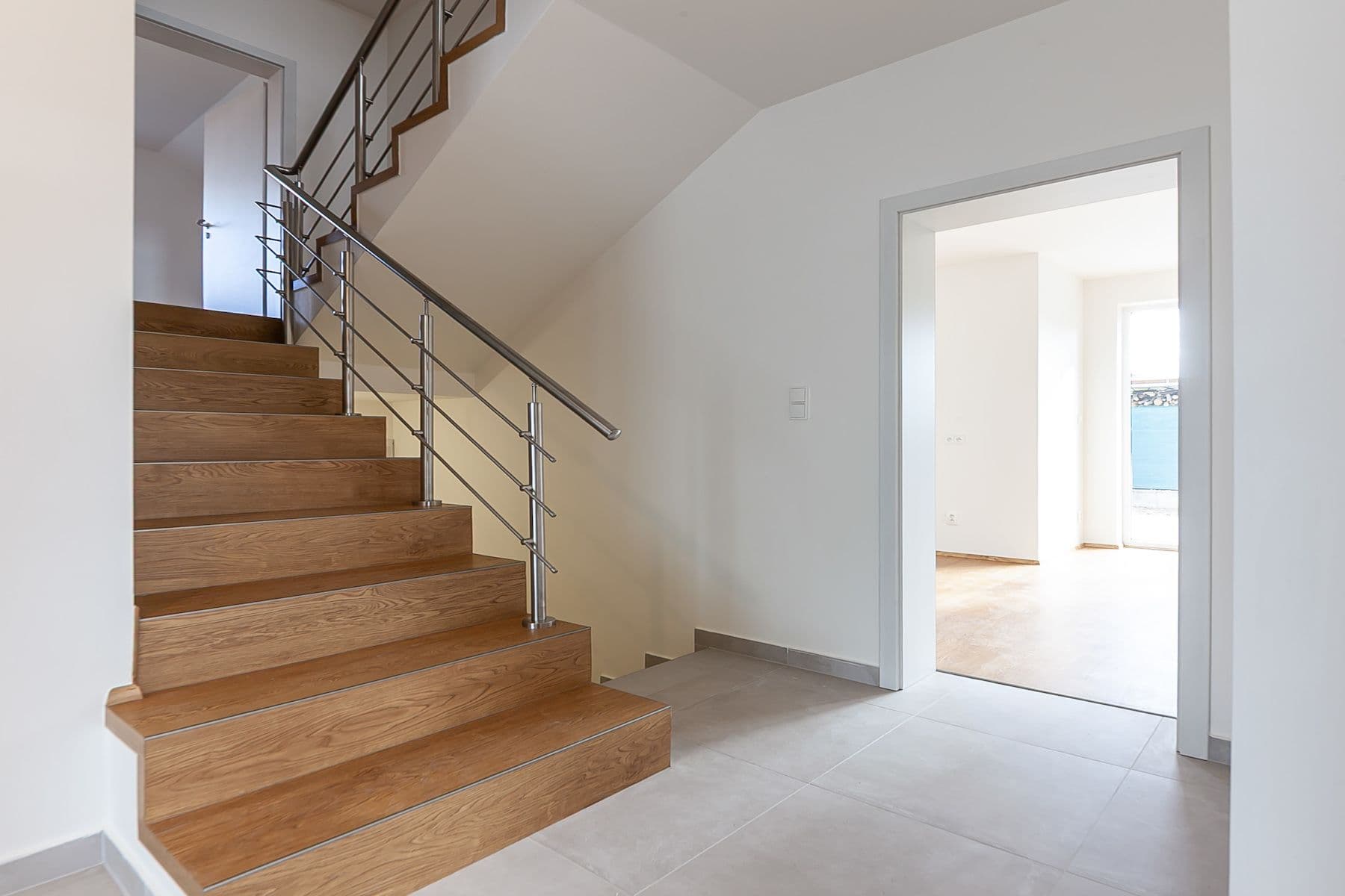 Predaj domu 206 m², pozemek 601 m², U Topolu, Stochov, Středočeský kraj Predaj domu 206 m², pozemek 601 m², U Topolu, Stochov, Středočeský kraj