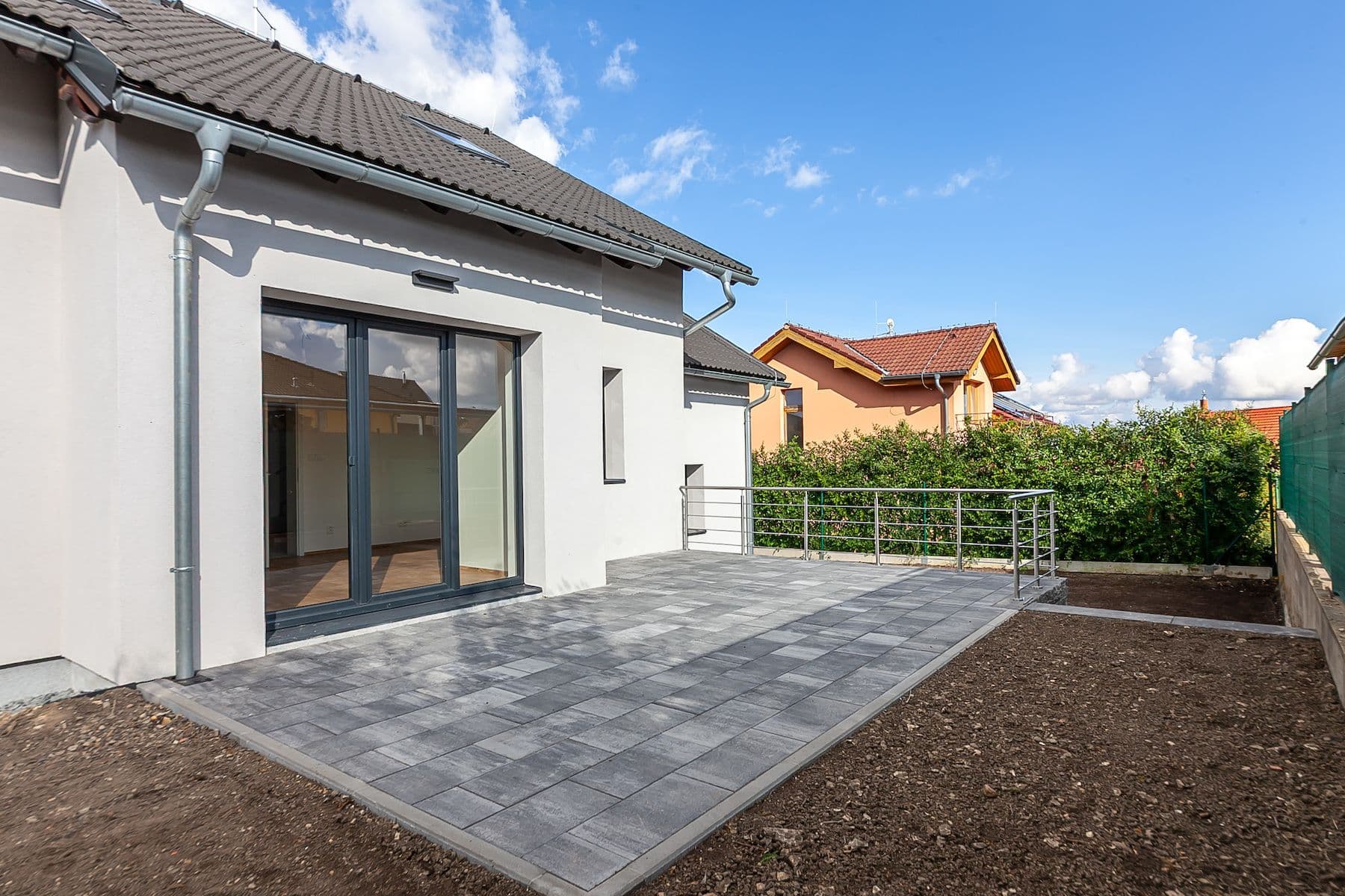 Predaj domu 206 m², pozemek 601 m², U Topolu, Stochov, Středočeský kraj Predaj domu 206 m², pozemek 601 m², U Topolu, Stochov, Středočeský kraj