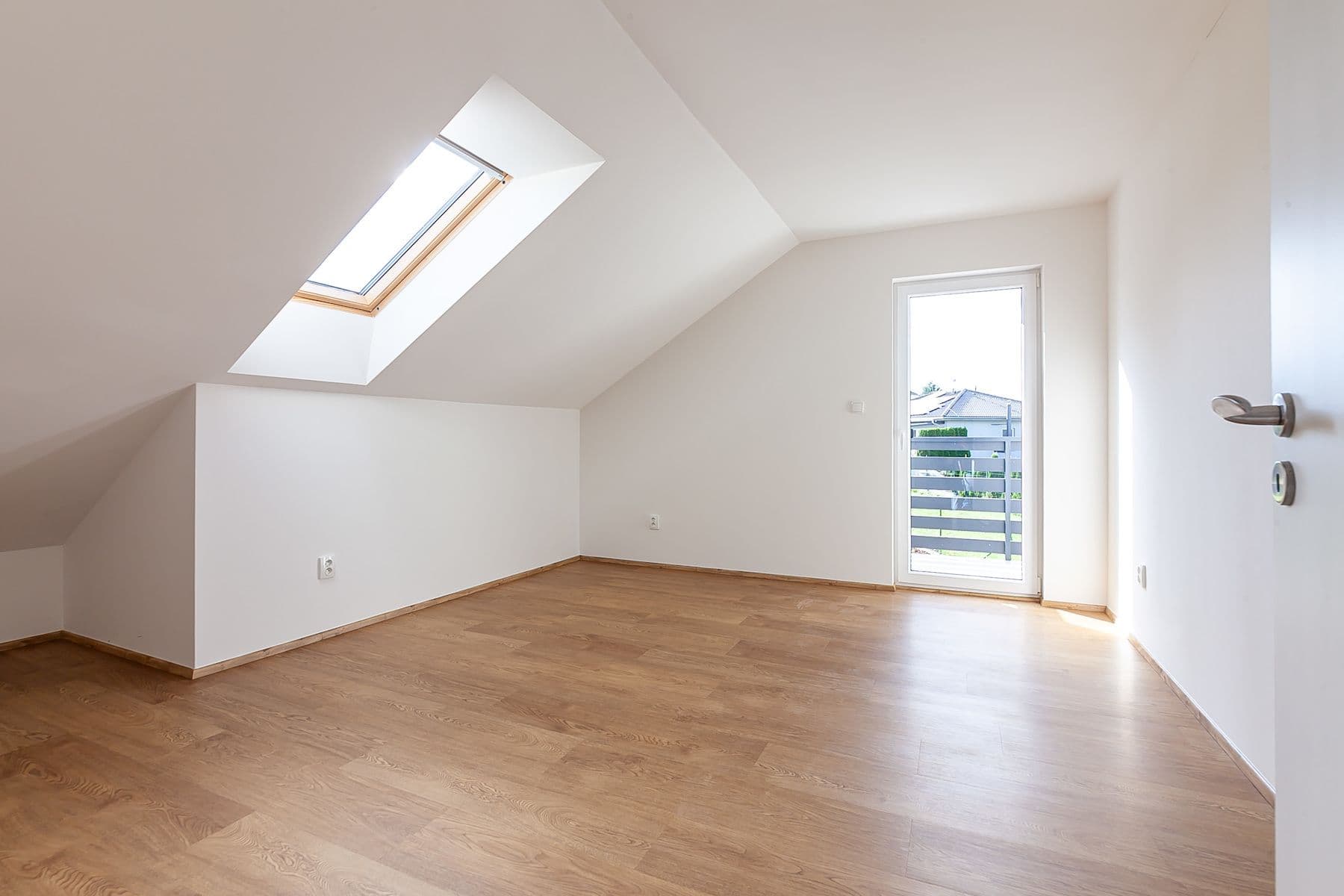 Predaj domu 206 m², pozemek 601 m², U Topolu, Stochov, Středočeský kraj Predaj domu 206 m², pozemek 601 m², U Topolu, Stochov, Středočeský kraj