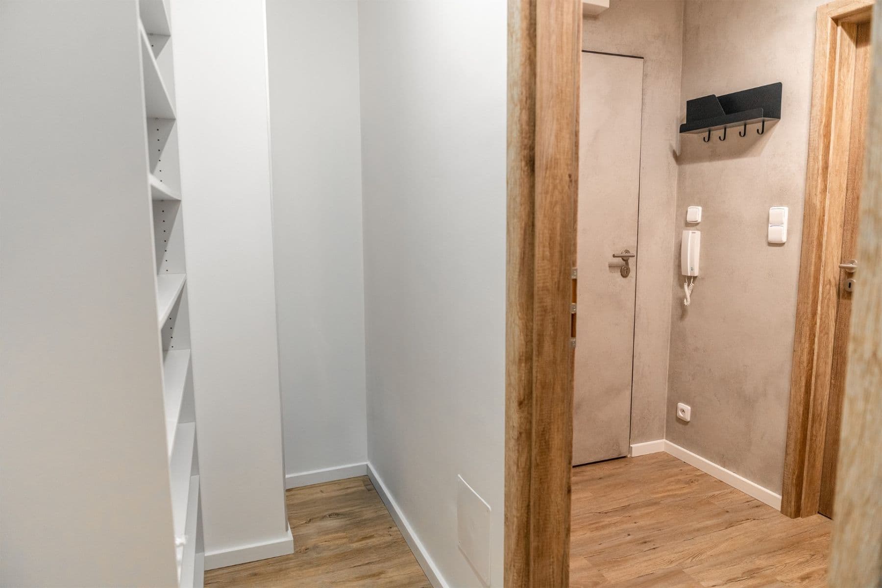 Predaj bytu 2-izbový 87 m², Honzíkova, Praha, Praha Predaj bytu 2-izbový 87 m², Honzíkova, Praha, Praha