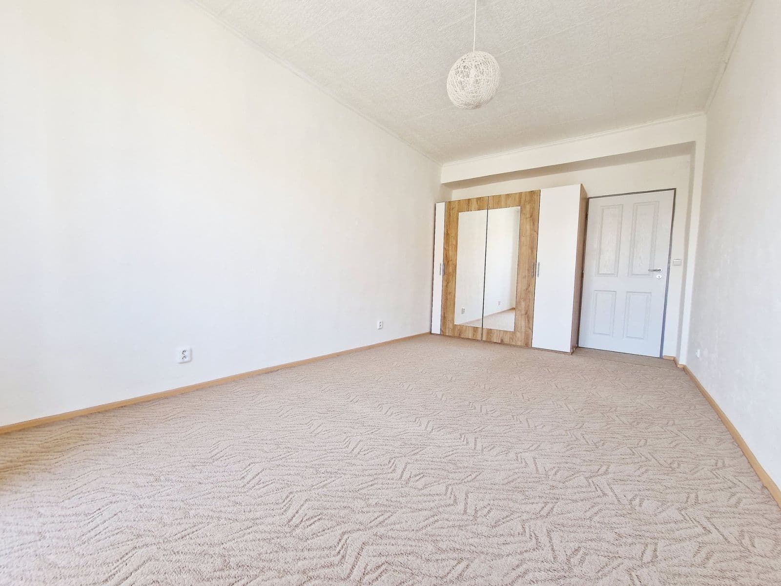 Prenájom bytu 2-izbový 56 m², Studentská, Mělník, Středočeský kraj Prenájom bytu 2-izbový 56 m², Studentská, Mělník, Středočeský kraj