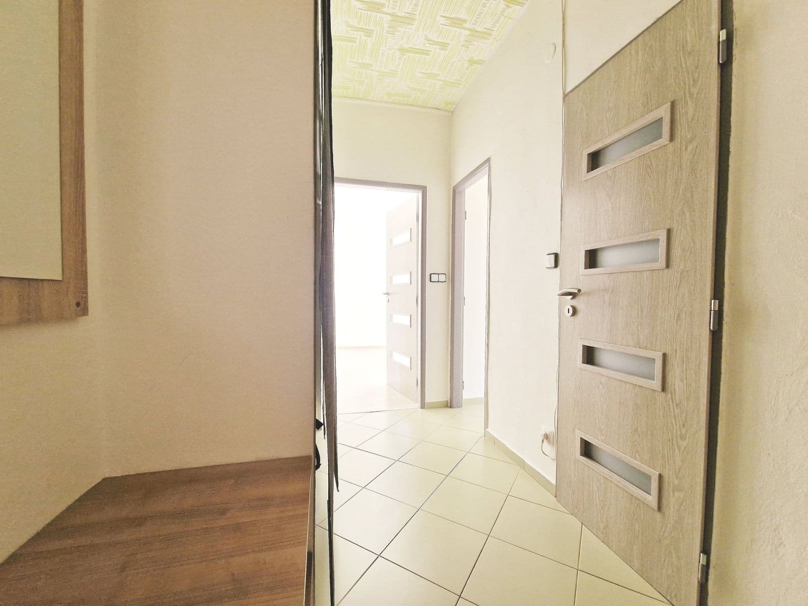 Prenájom bytu 2-izbový 56 m², Studentská, Mělník, Středočeský kraj Prenájom bytu 2-izbový 56 m², Studentská, Mělník, Středočeský kraj