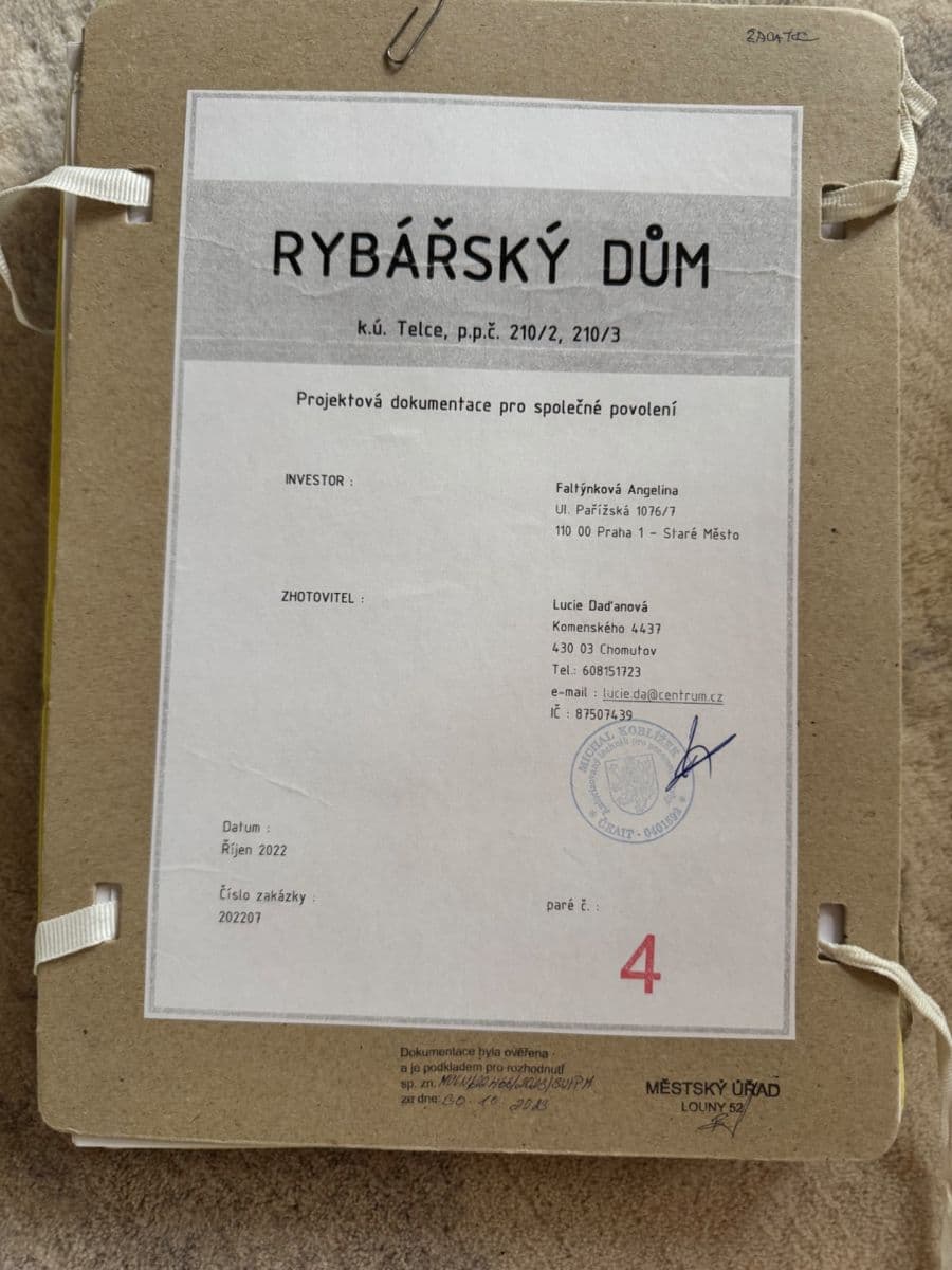 Predaj pozemku 11.600 m², Peruc, Ústecký kraj Predaj pozemku 11.600 m², Peruc, Ústecký kraj