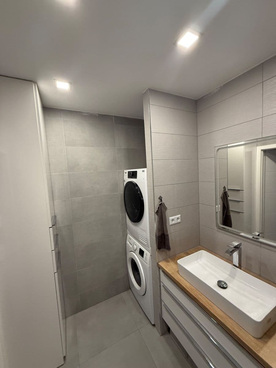 Predaj bytu 3-izbový 66 m², Výškovická, Ostrava, Moravskoslezský kraj Predaj bytu 3-izbový 66 m², Výškovická, Ostrava, Moravskoslezský kraj