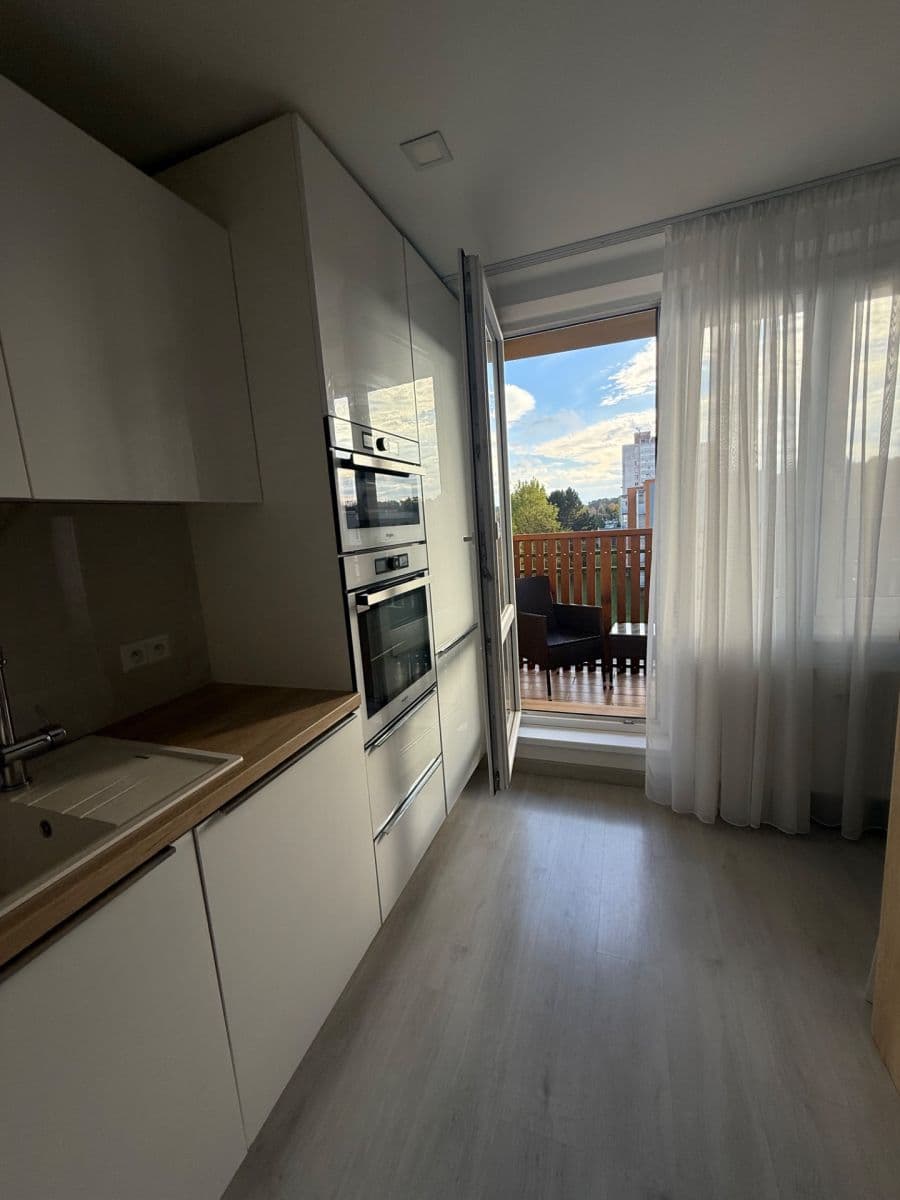 Predaj bytu 3-izbový 66 m², Výškovická, Ostrava, Moravskoslezský kraj Predaj bytu 3-izbový 66 m², Výškovická, Ostrava, Moravskoslezský kraj