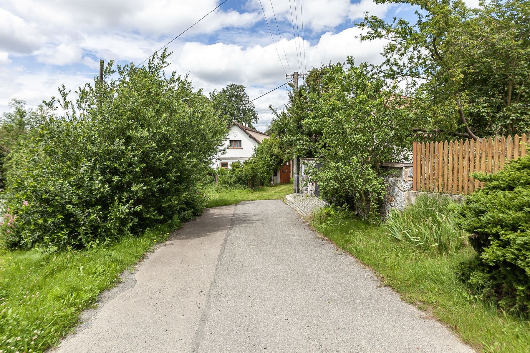 Predaj domu 147 m², pozemek 6.131 m², Dolní Kralovice, Středočeský kraj Predaj domu 147 m², pozemek 6.131 m², Dolní Kralovice, Středočeský kraj