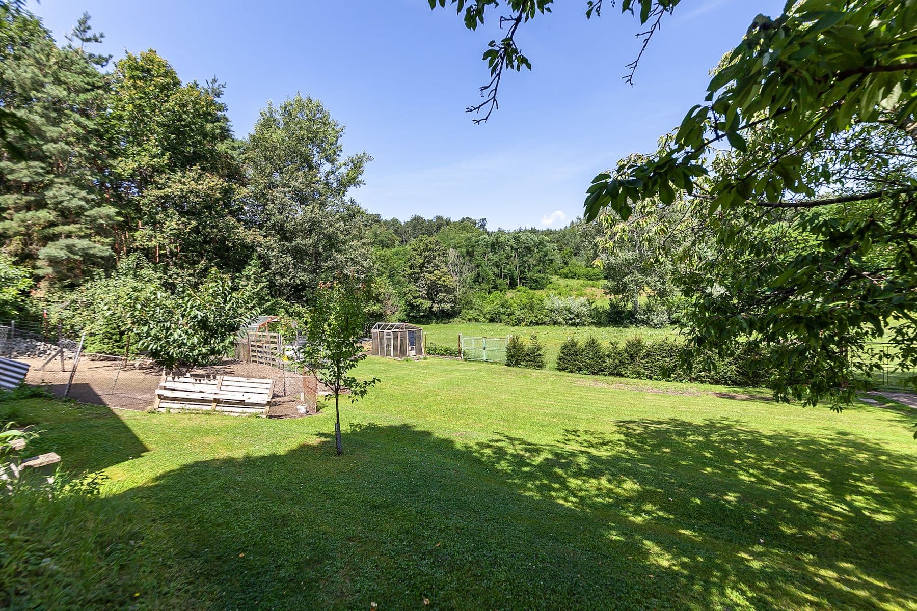 Predaj pozemku 886 m², K Dálnici, Panenské Břežany, Středočeský kraj Predaj pozemku 886 m², K Dálnici, Panenské Břežany, Středočeský kraj