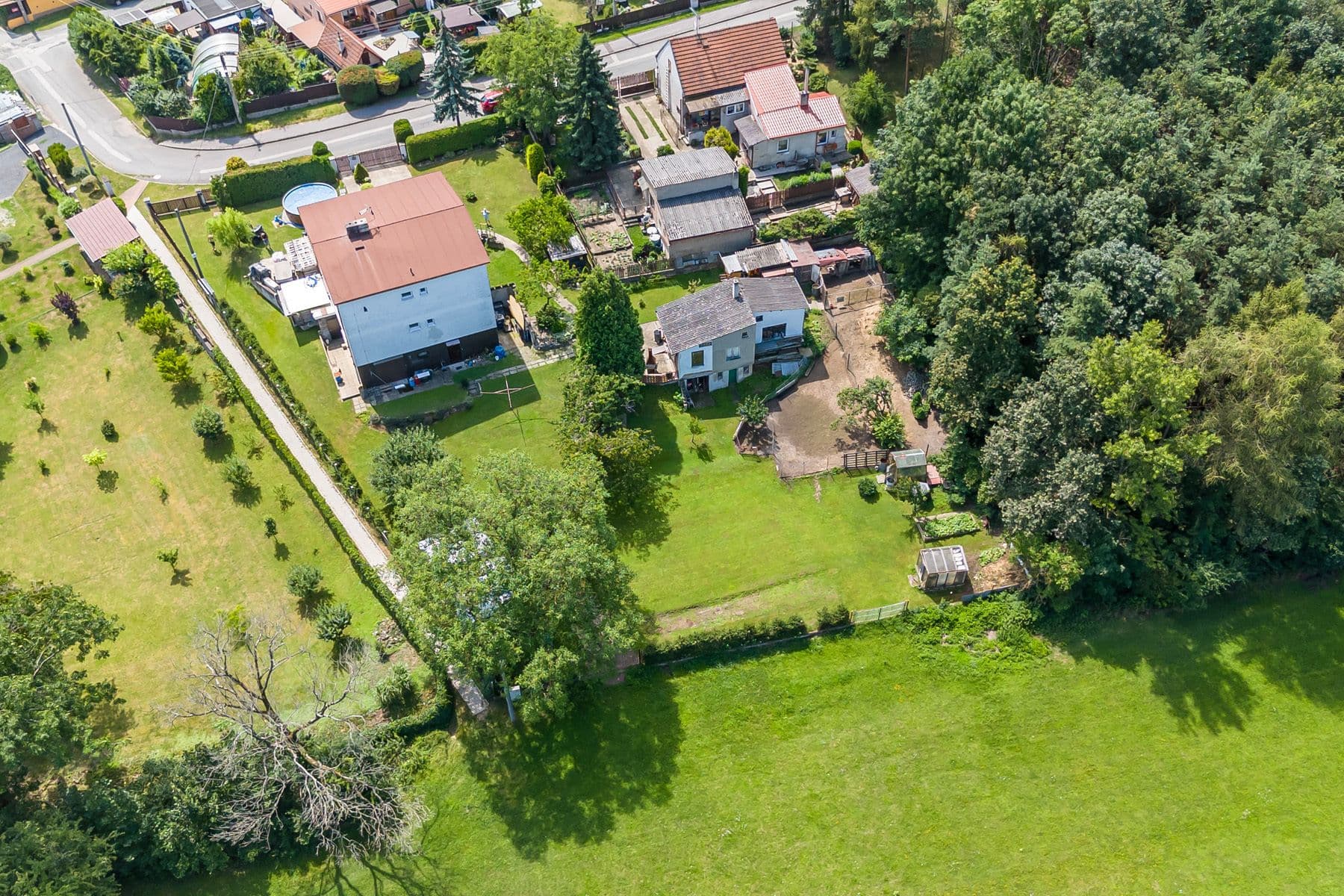 Predaj pozemku 886 m², K Dálnici, Panenské Břežany, Středočeský kraj Predaj pozemku 886 m², K Dálnici, Panenské Břežany, Středočeský kraj