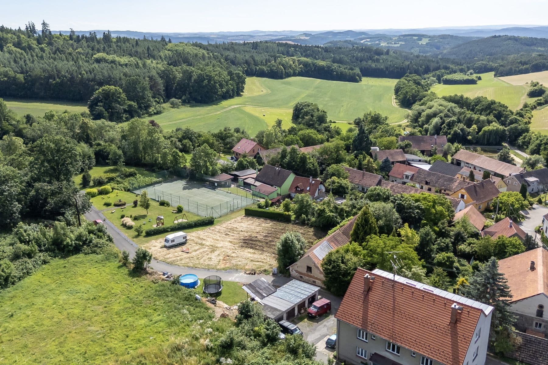 Predaj pozemku 1.175 m², Stranný, Středočeský kraj Predaj pozemku 1.175 m², Stranný, Středočeský kraj