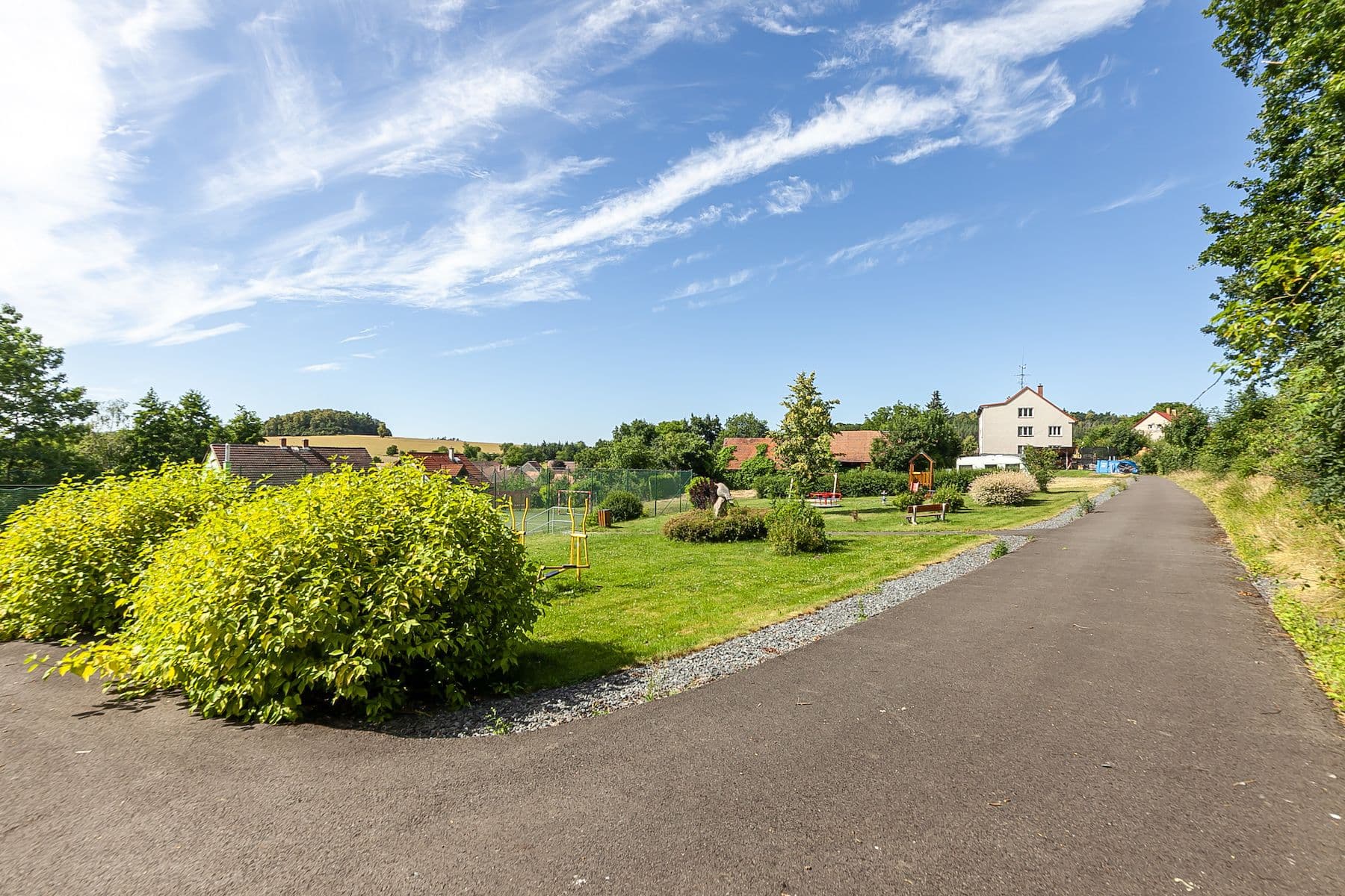 Predaj pozemku 1.175 m², Stranný, Středočeský kraj Predaj pozemku 1.175 m², Stranný, Středočeský kraj