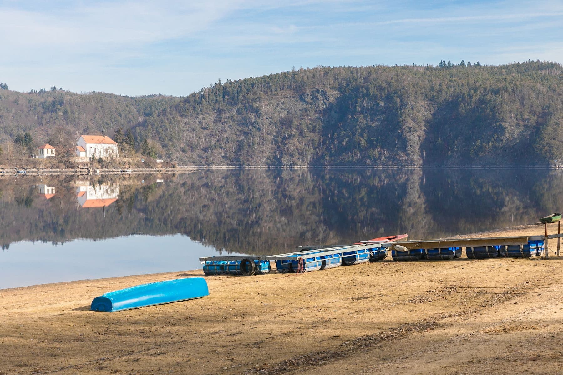 Predaj pozemku 1.175 m², Stranný, Středočeský kraj Predaj pozemku 1.175 m², Stranný, Středočeský kraj