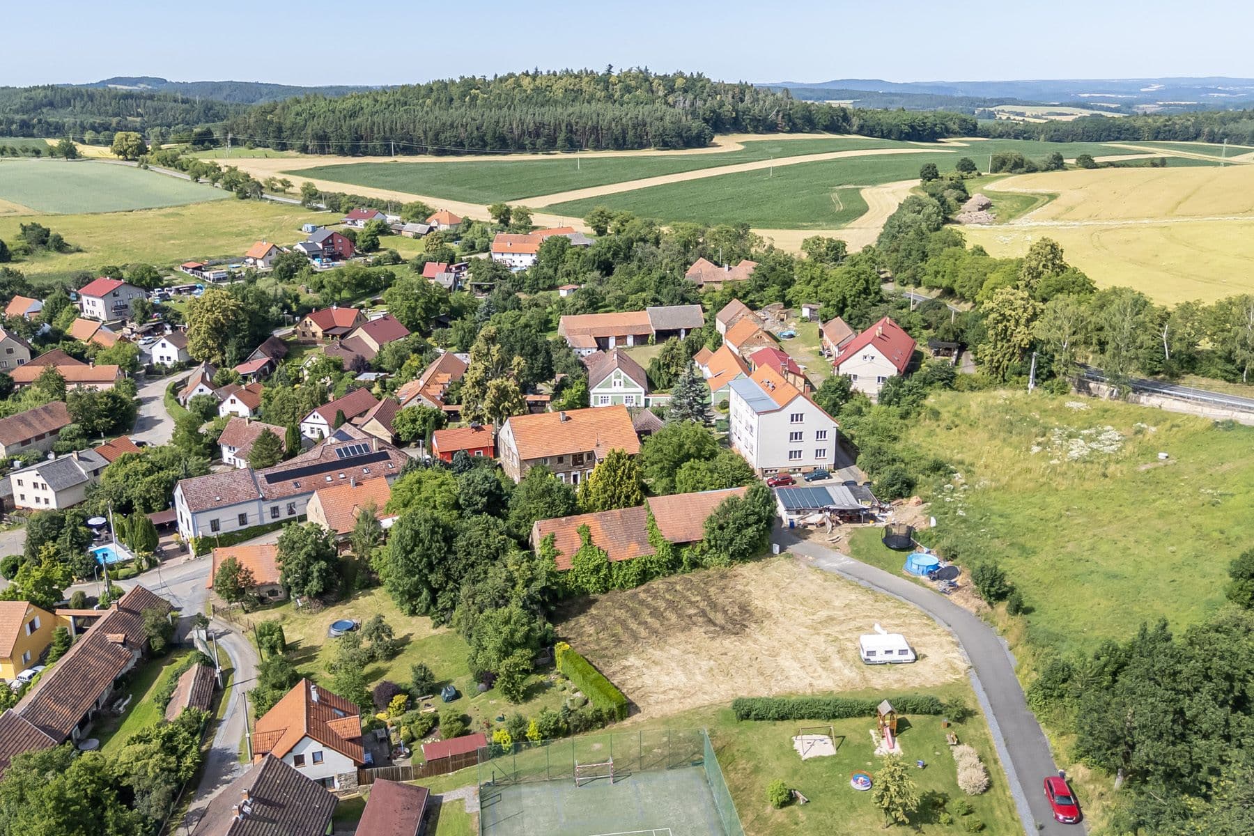 Predaj pozemku 1.175 m², Stranný, Středočeský kraj Predaj pozemku 1.175 m², Stranný, Středočeský kraj