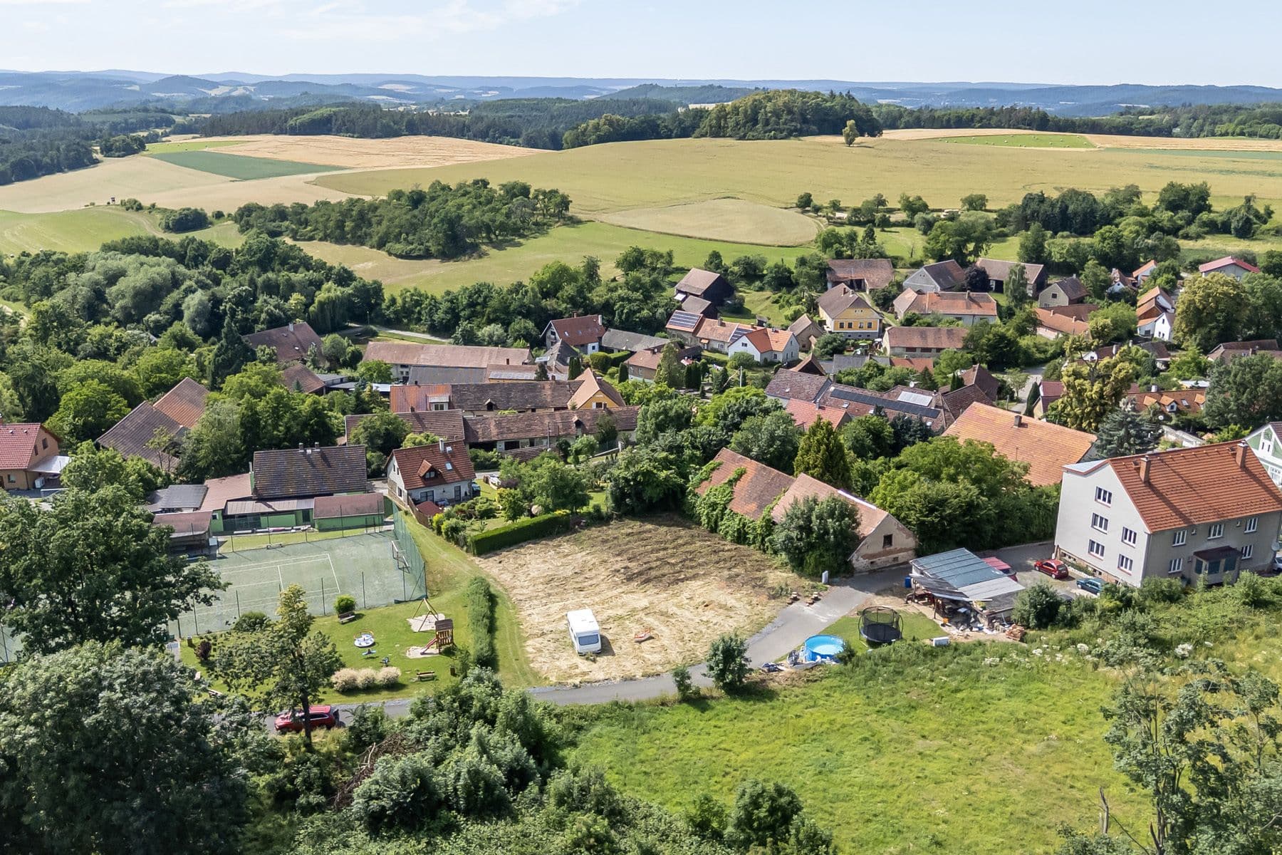 Predaj pozemku 1.175 m², Stranný, Středočeský kraj Predaj pozemku 1.175 m², Stranný, Středočeský kraj