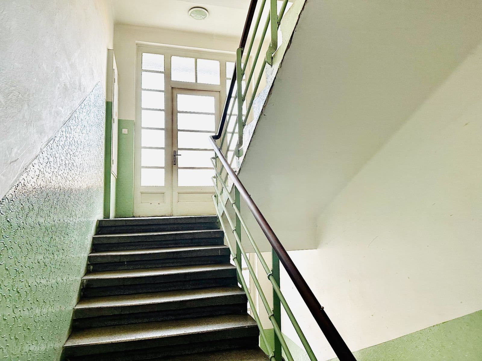 Prenájom bytu 1-izbový 30 m², Přípotoční, Praha, Praha Prenájom bytu 1-izbový 30 m², Přípotoční, Praha, Praha