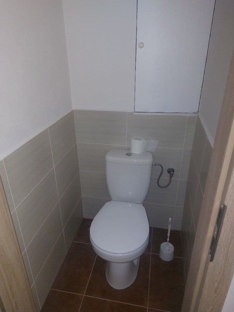 Prenájom bytu 2-izbový 51 m², 28. října, Louny, Ústecký kraj Prenájom bytu 2-izbový 51 m², 28. října, Louny, Ústecký kraj