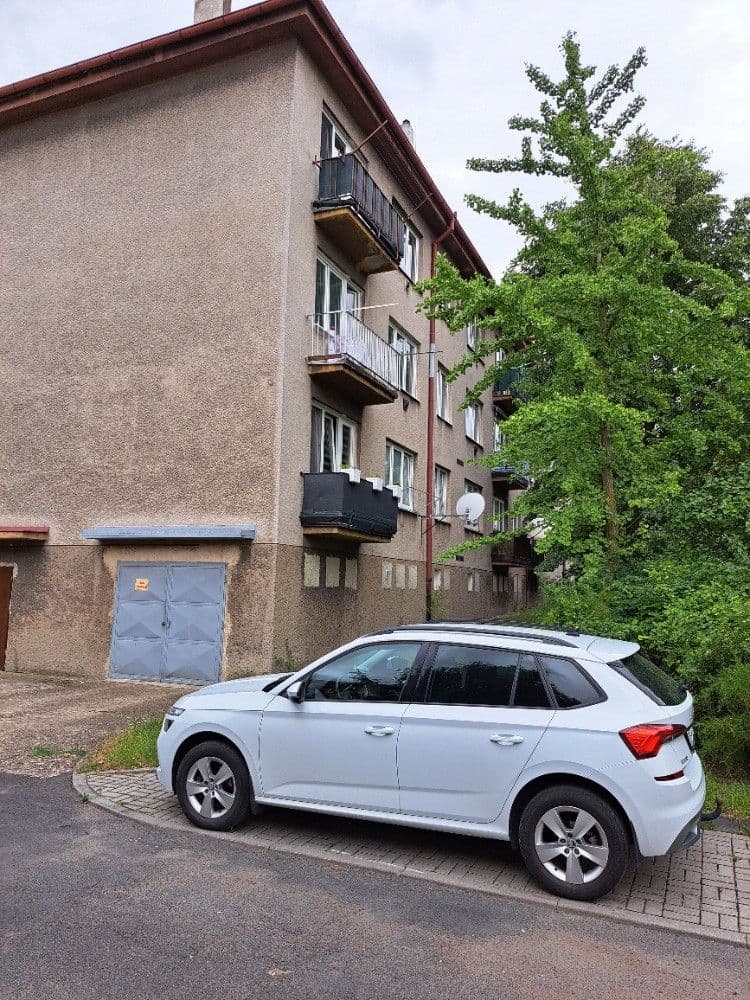 Prenájom bytu 2-izbový 51 m², 28. října, Louny, Ústecký kraj Prenájom bytu 2-izbový 51 m², 28. října, Louny, Ústecký kraj