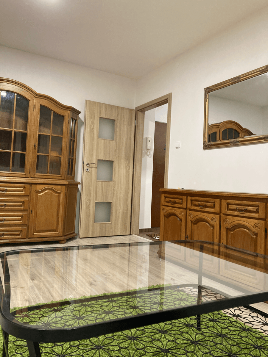 Prenájom bytu 2-izbový 51 m², 28. října, Louny, Ústecký kraj Prenájom bytu 2-izbový 51 m², 28. října, Louny, Ústecký kraj