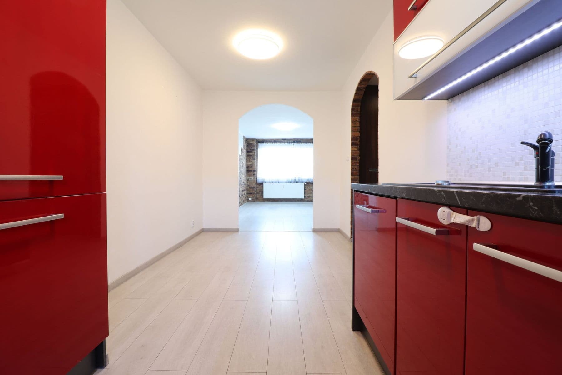 Prenájom bytu 3-izbový 72 m², Hlavní, Praha, Praha Prenájom bytu 3-izbový 72 m², Hlavní, Praha, Praha