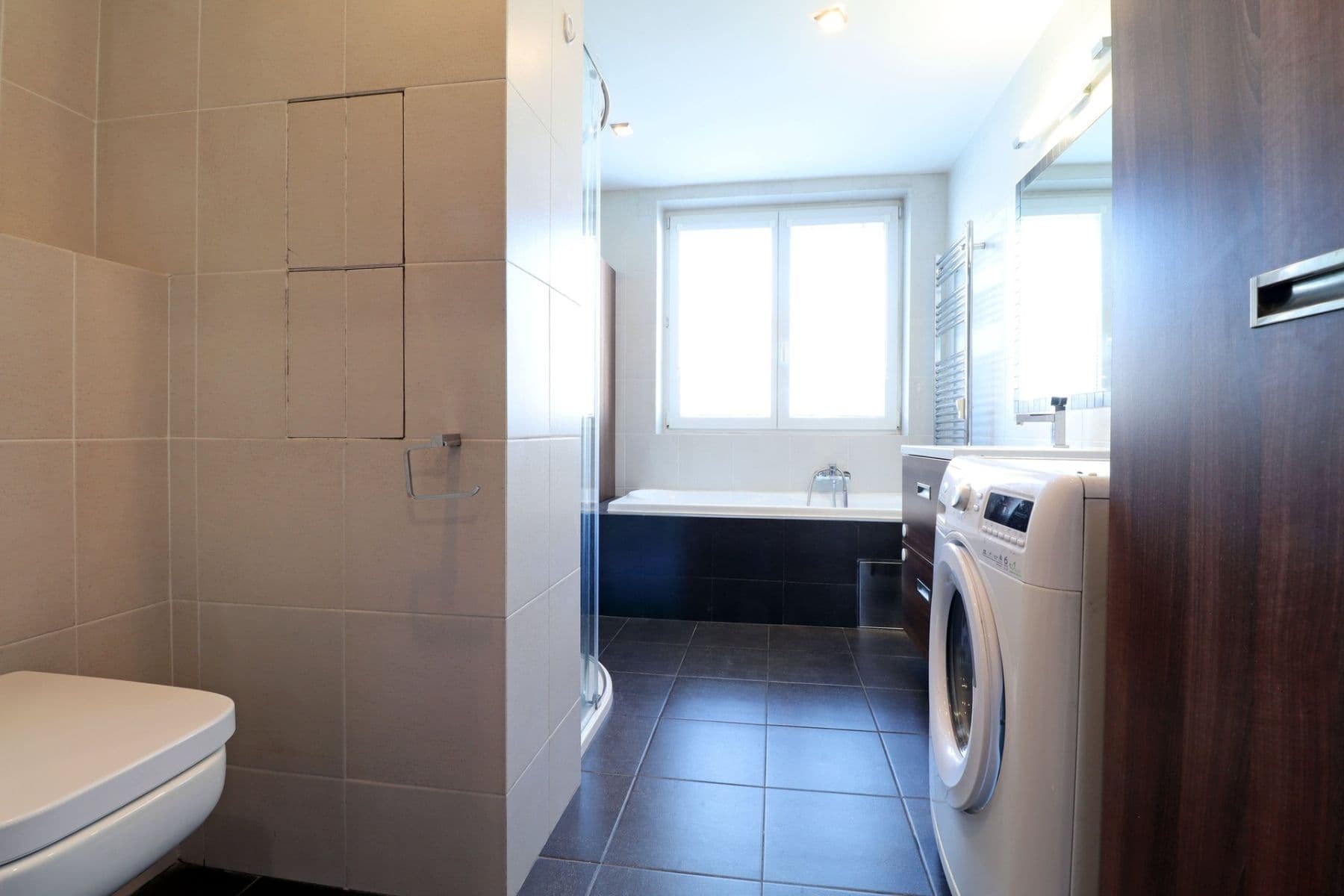 Prenájom bytu 3-izbový 72 m², Hlavní, Praha, Praha Prenájom bytu 3-izbový 72 m², Hlavní, Praha, Praha