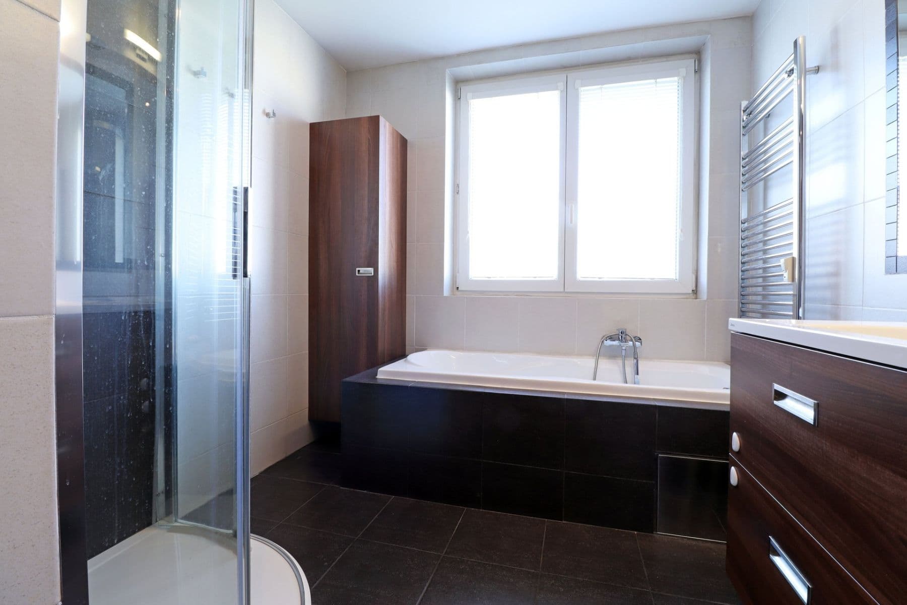 Prenájom bytu 3-izbový 72 m², Hlavní, Praha, Praha Prenájom bytu 3-izbový 72 m², Hlavní, Praha, Praha