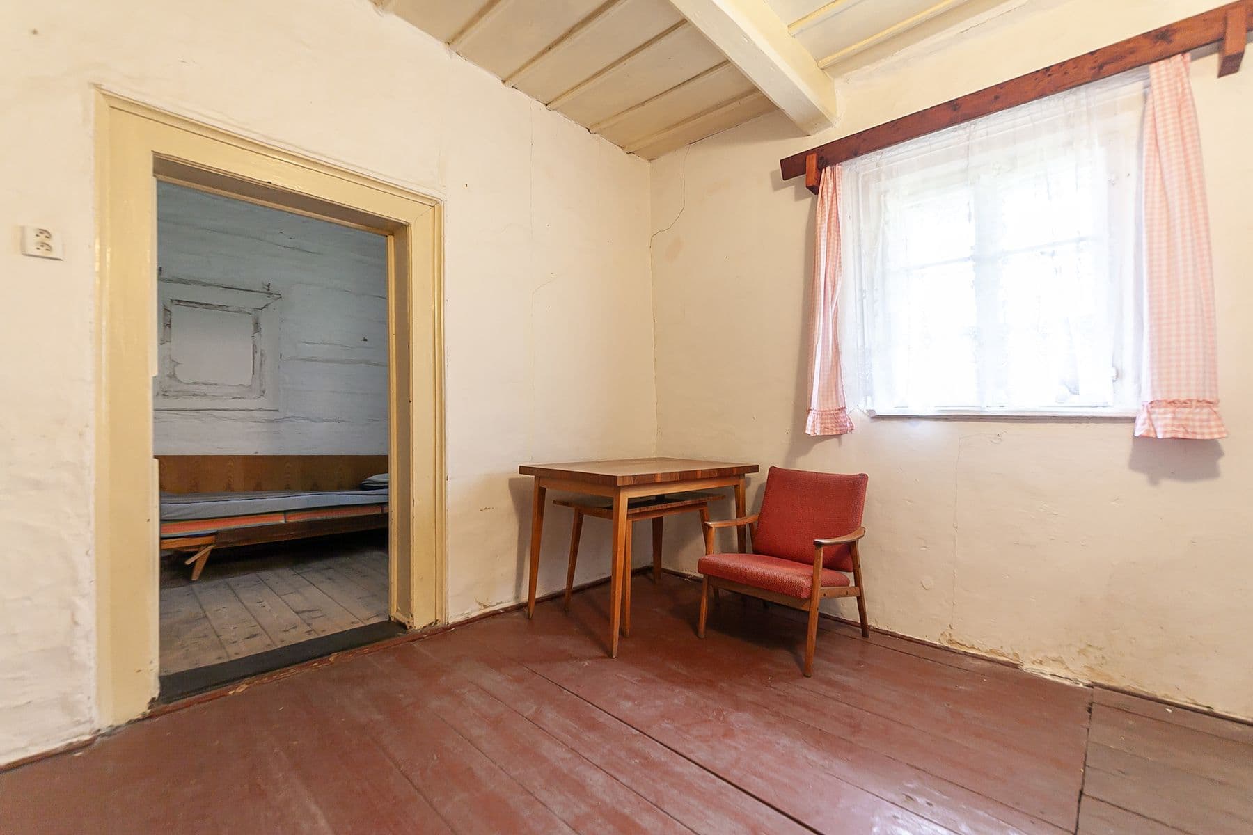 Predaj rekreačného objektu 250 m², pozemek 395 m², Malé náměstí, Lázně Bělohrad, Královéhradecký kraj Predaj rekreačného objektu 250 m², pozemek 395 m², Malé náměstí, Lázně Bělohrad, Královéhradecký kraj