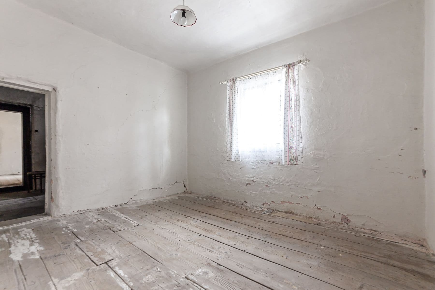 Predaj rekreačného objektu 250 m², pozemek 395 m², Malé náměstí, Lázně Bělohrad, Královéhradecký kraj Predaj rekreačného objektu 250 m², pozemek 395 m², Malé náměstí, Lázně Bělohrad, Královéhradecký kraj