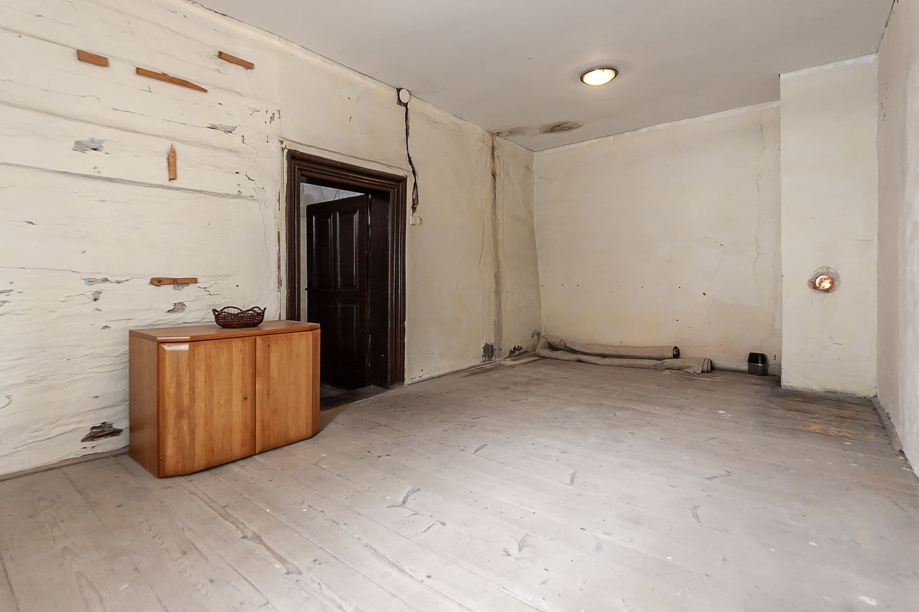 Predaj rekreačného objektu 250 m², pozemek 395 m², Malé náměstí, Lázně Bělohrad, Královéhradecký kraj Predaj rekreačného objektu 250 m², pozemek 395 m², Malé náměstí, Lázně Bělohrad, Královéhradecký kraj