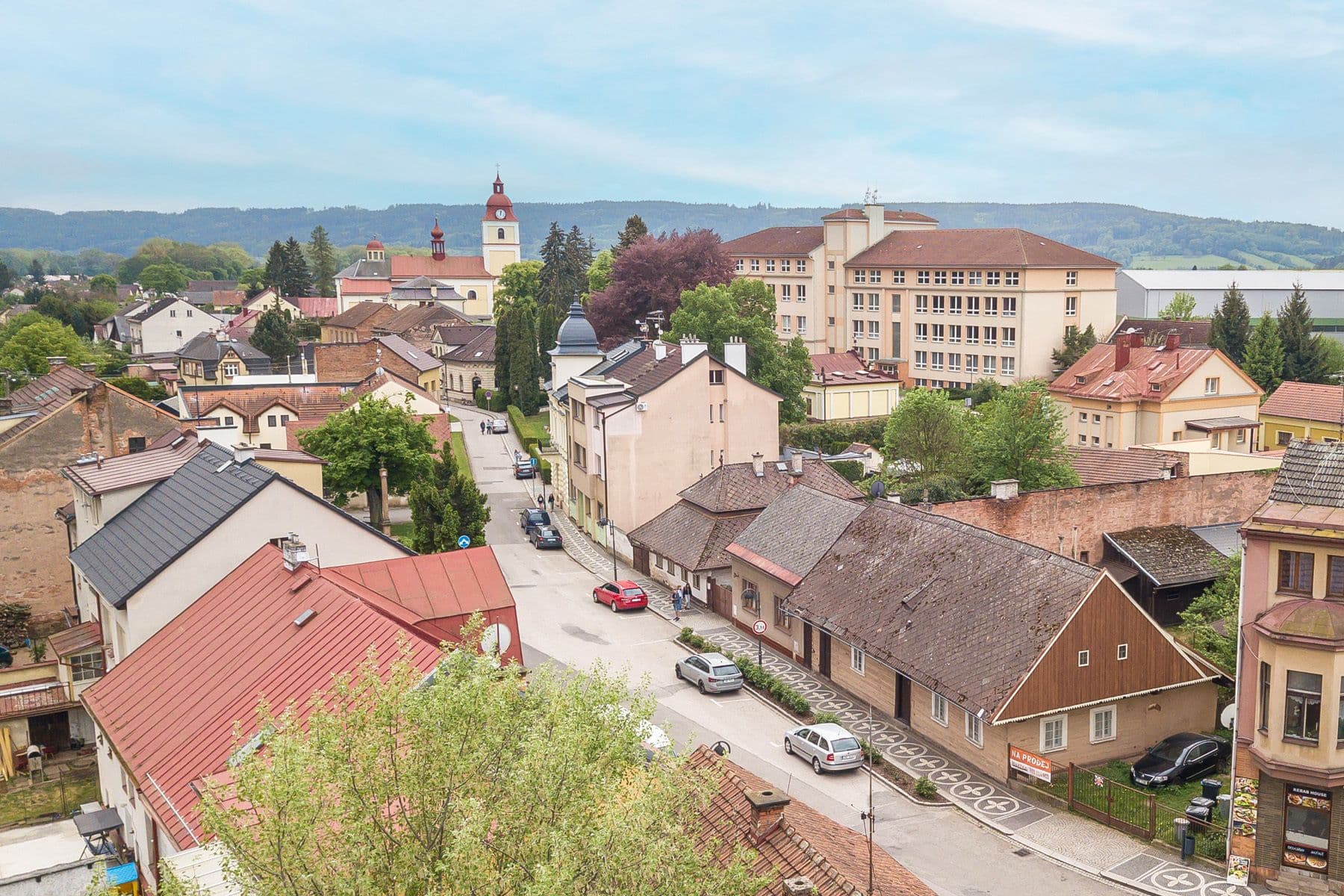 Predaj rekreačného objektu 250 m², pozemek 395 m², Malé náměstí, Lázně Bělohrad, Královéhradecký kraj Predaj rekreačného objektu 250 m², pozemek 395 m², Malé náměstí, Lázně Bělohrad, Královéhradecký kraj